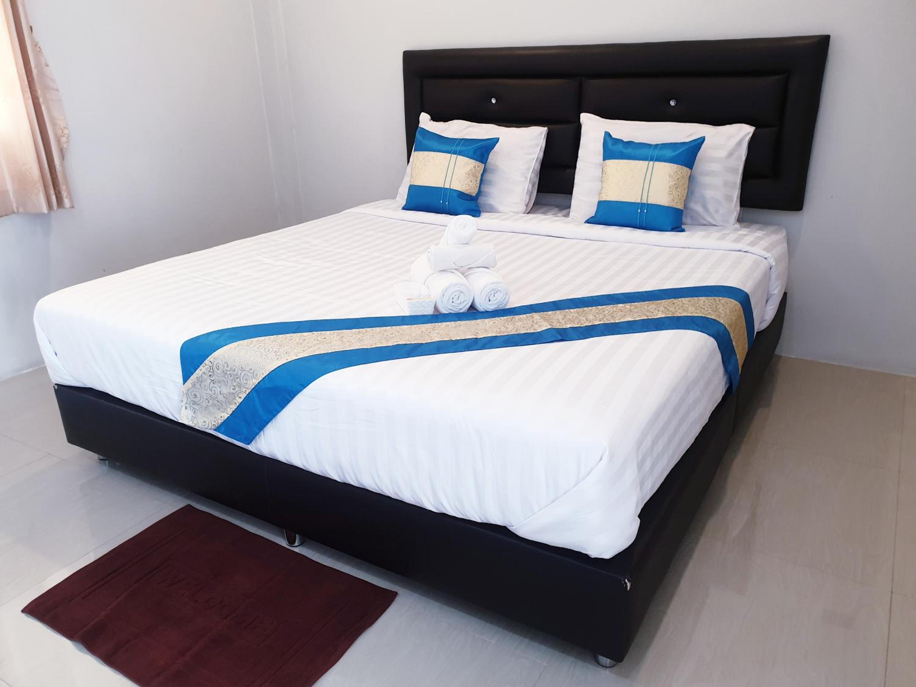 Deluxe Double Room - Photo 7