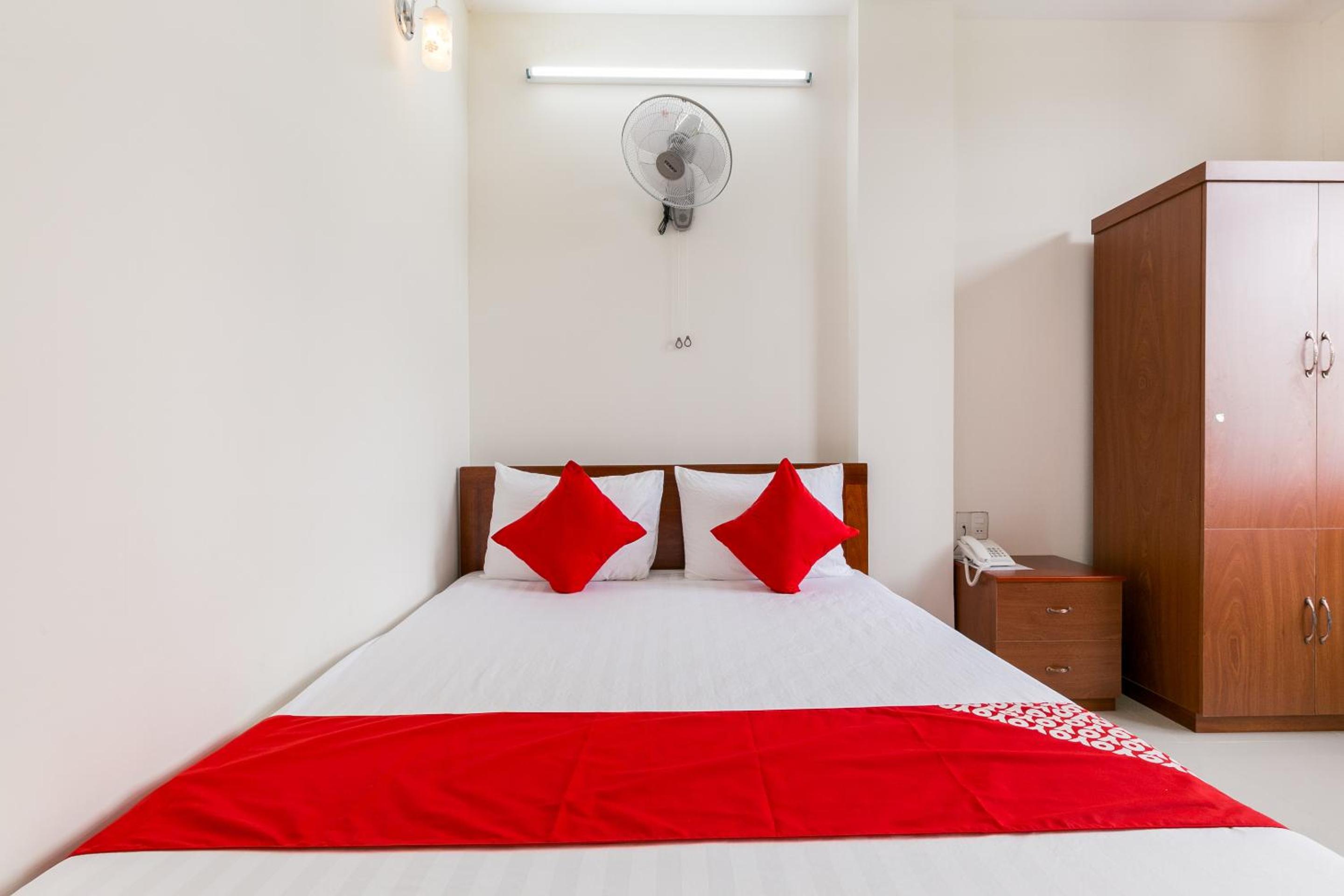 Standard Double Room - Photo 15