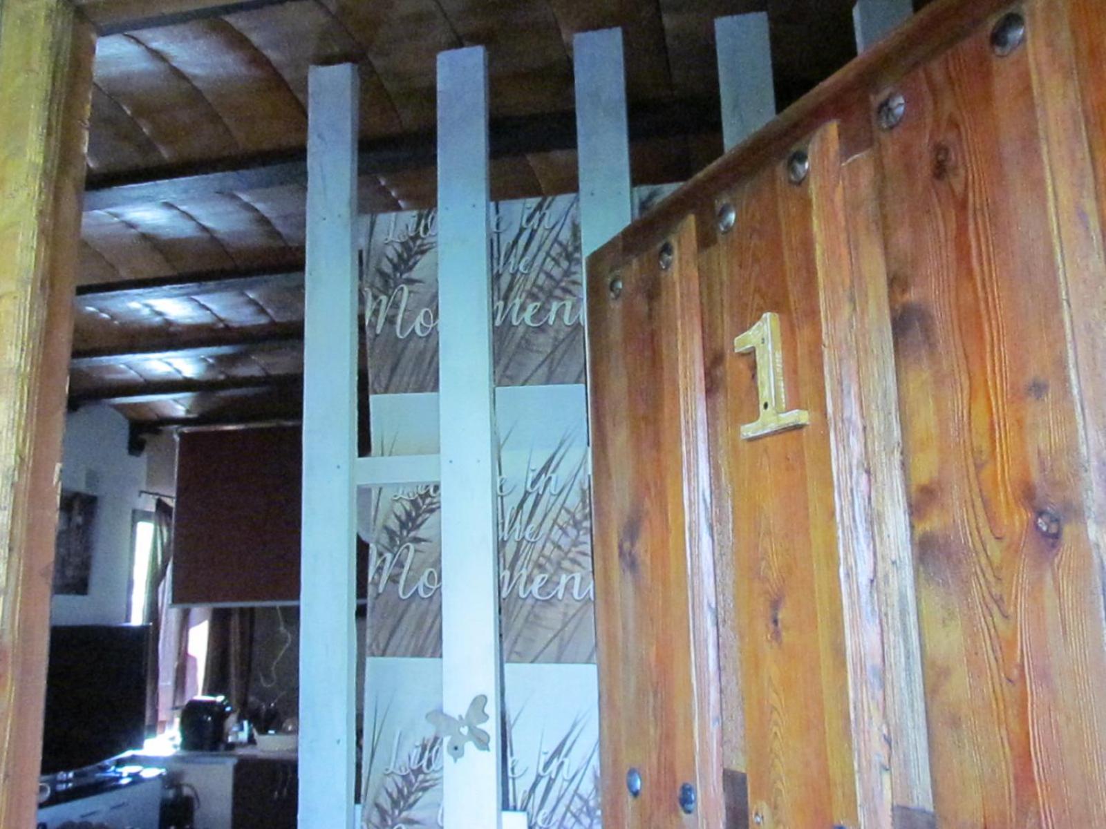 Apartment with Terrace - Photo 4