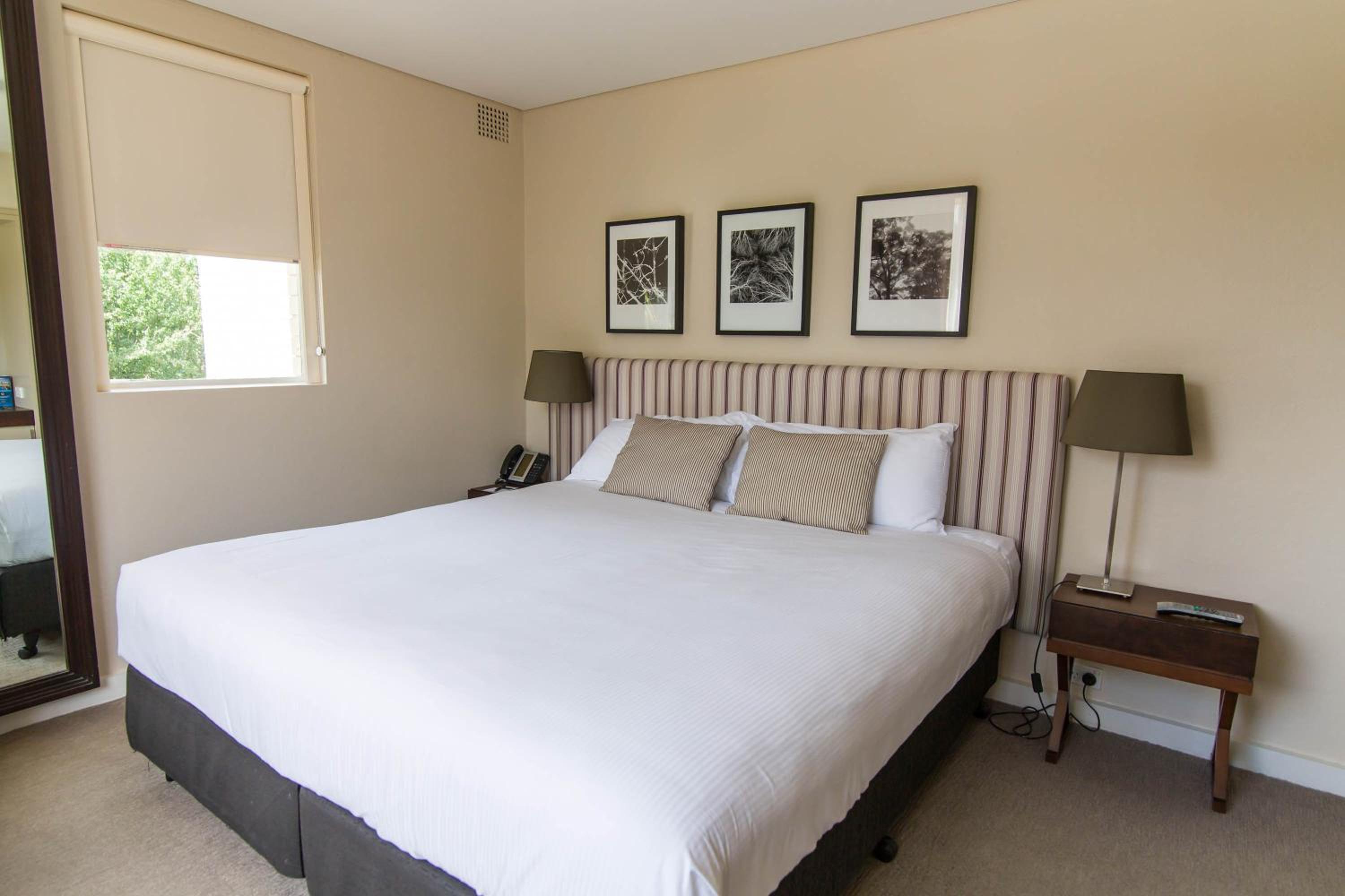 Morton Wing Room - Photo 3