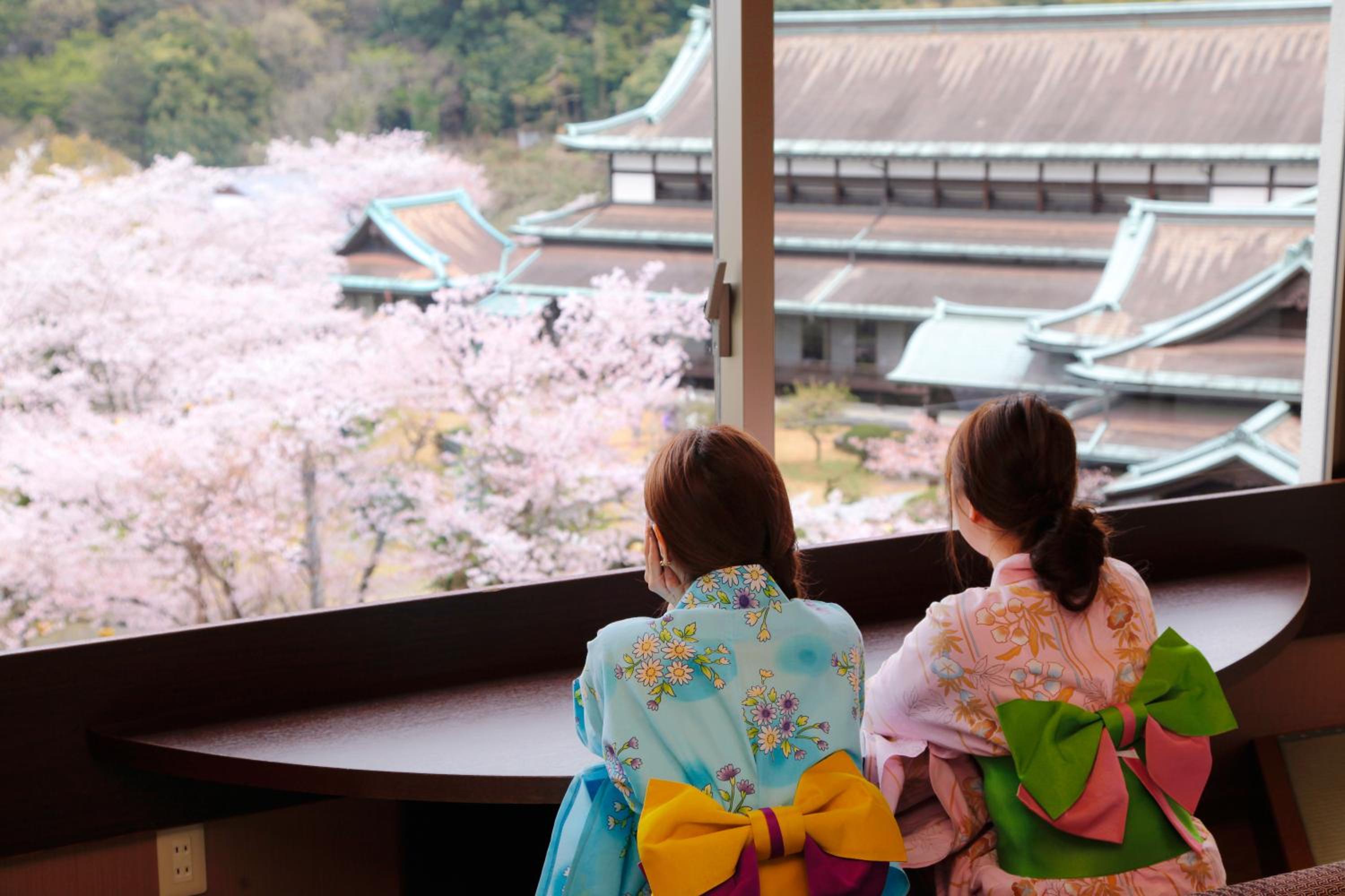 Twin Room with Tatami Area - Non-Smoking photo 2