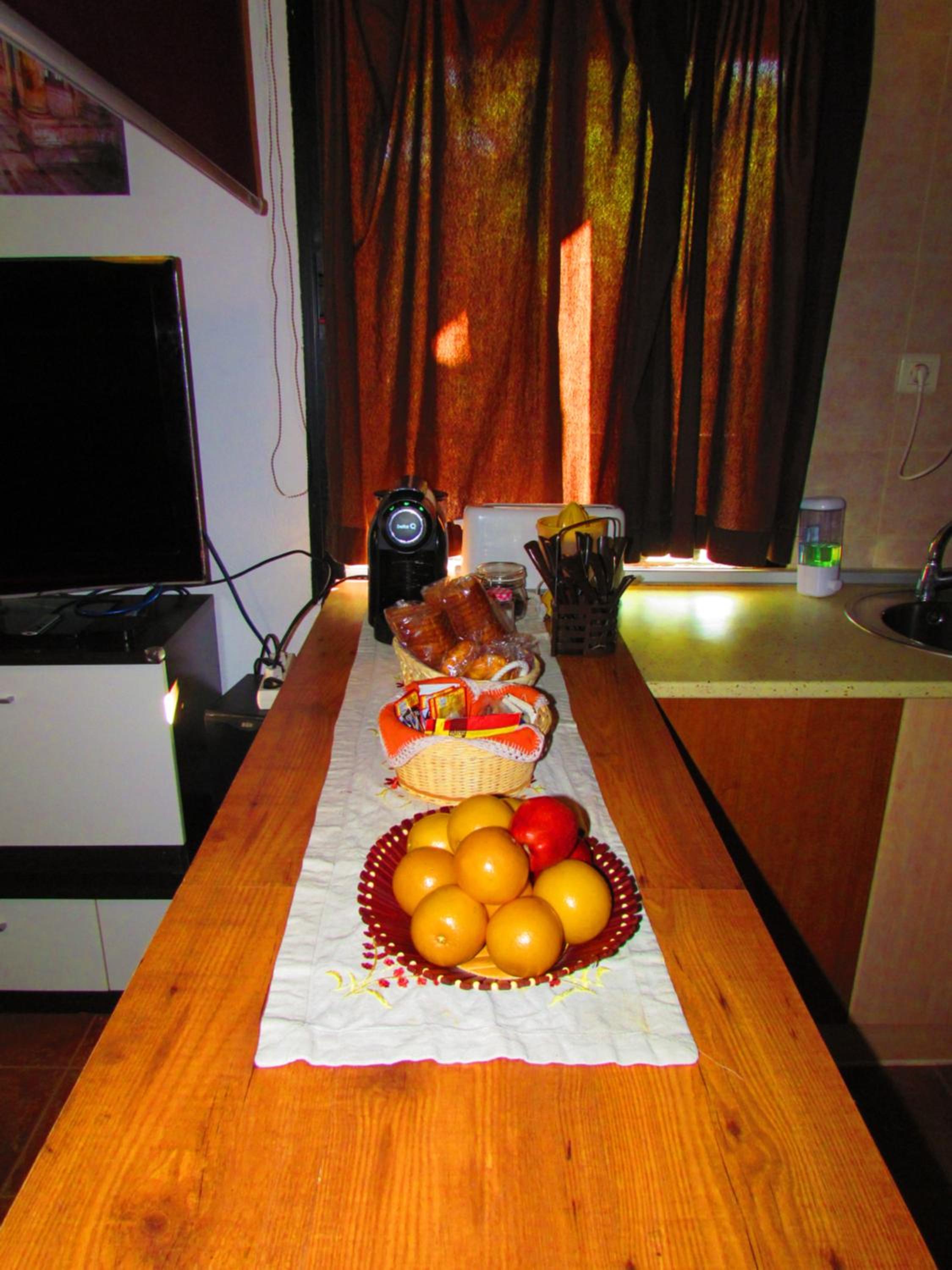 Apartment with Terrace - Photo 30