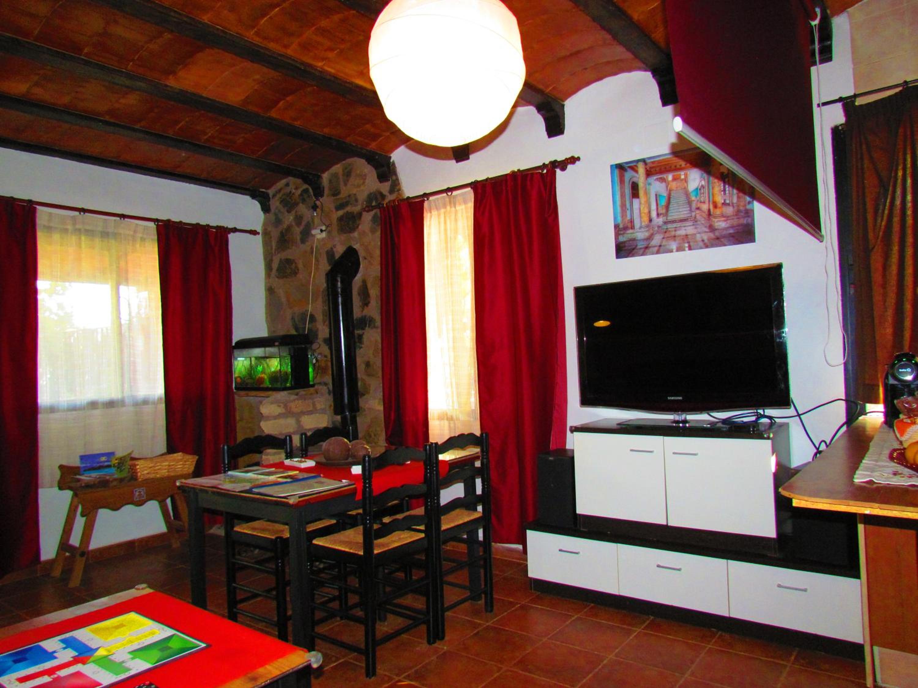 Apartment with Terrace - Photo 15