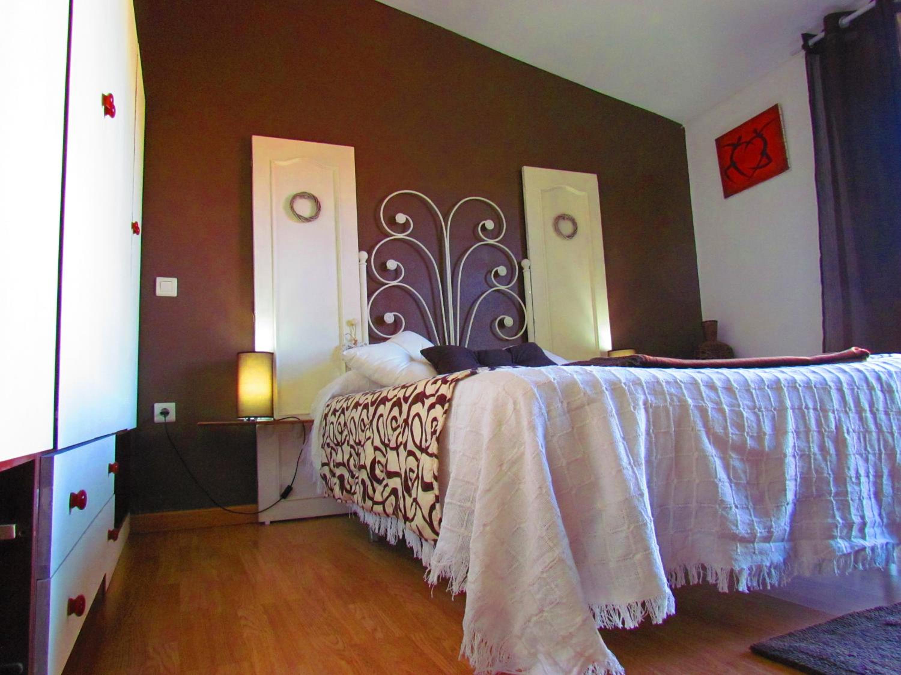 Apartment with Terrace - Photo 36