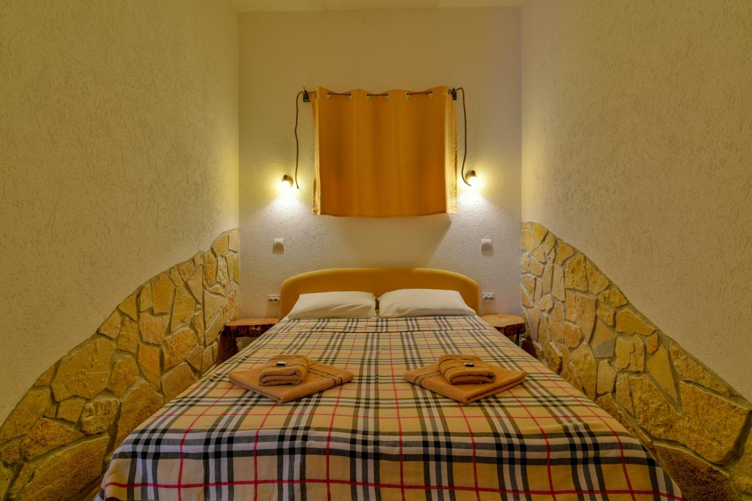 Two-Bedroom Apartment with Sea View - Photo 1