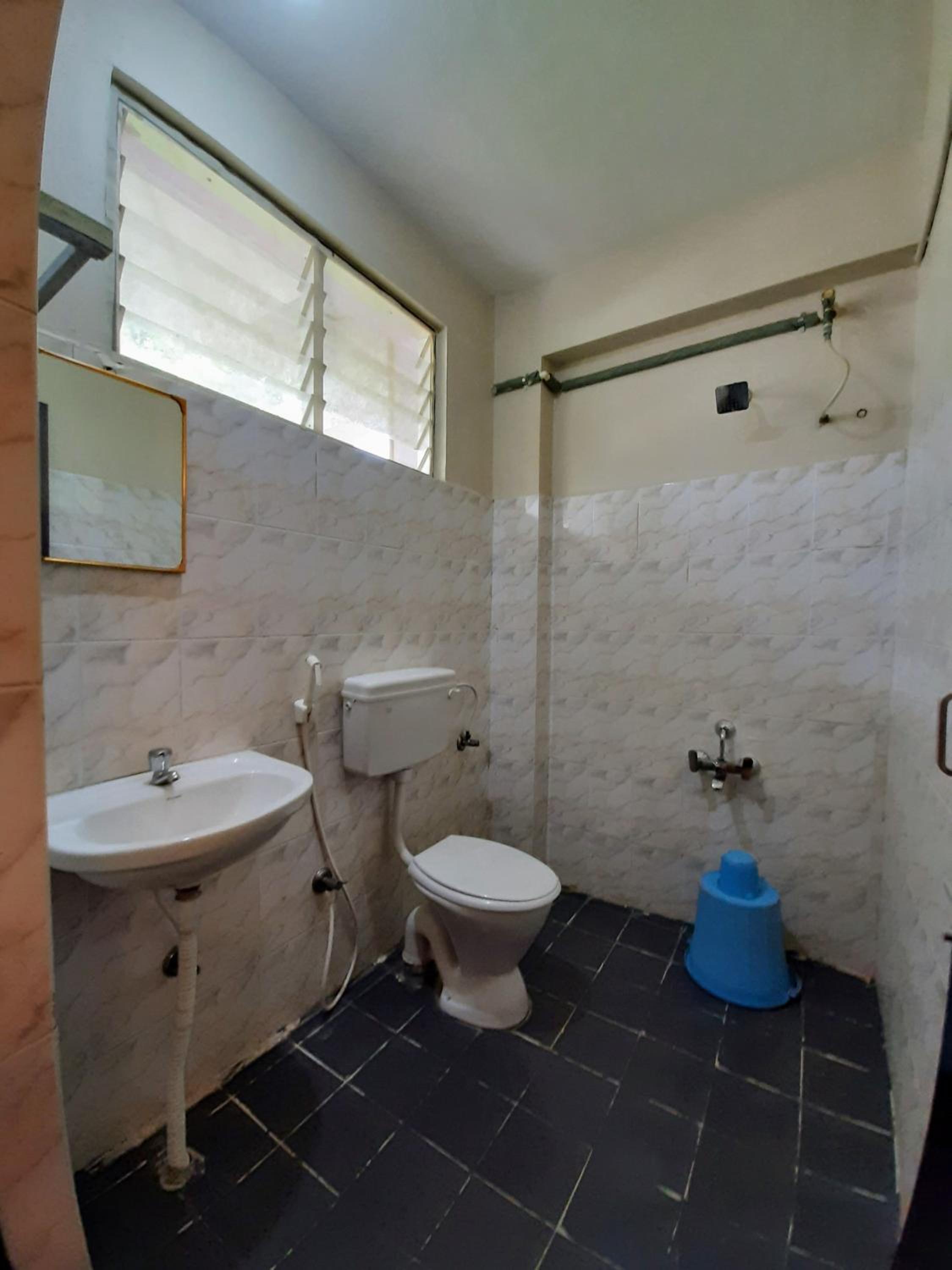 Budget Double Room - Photo 2