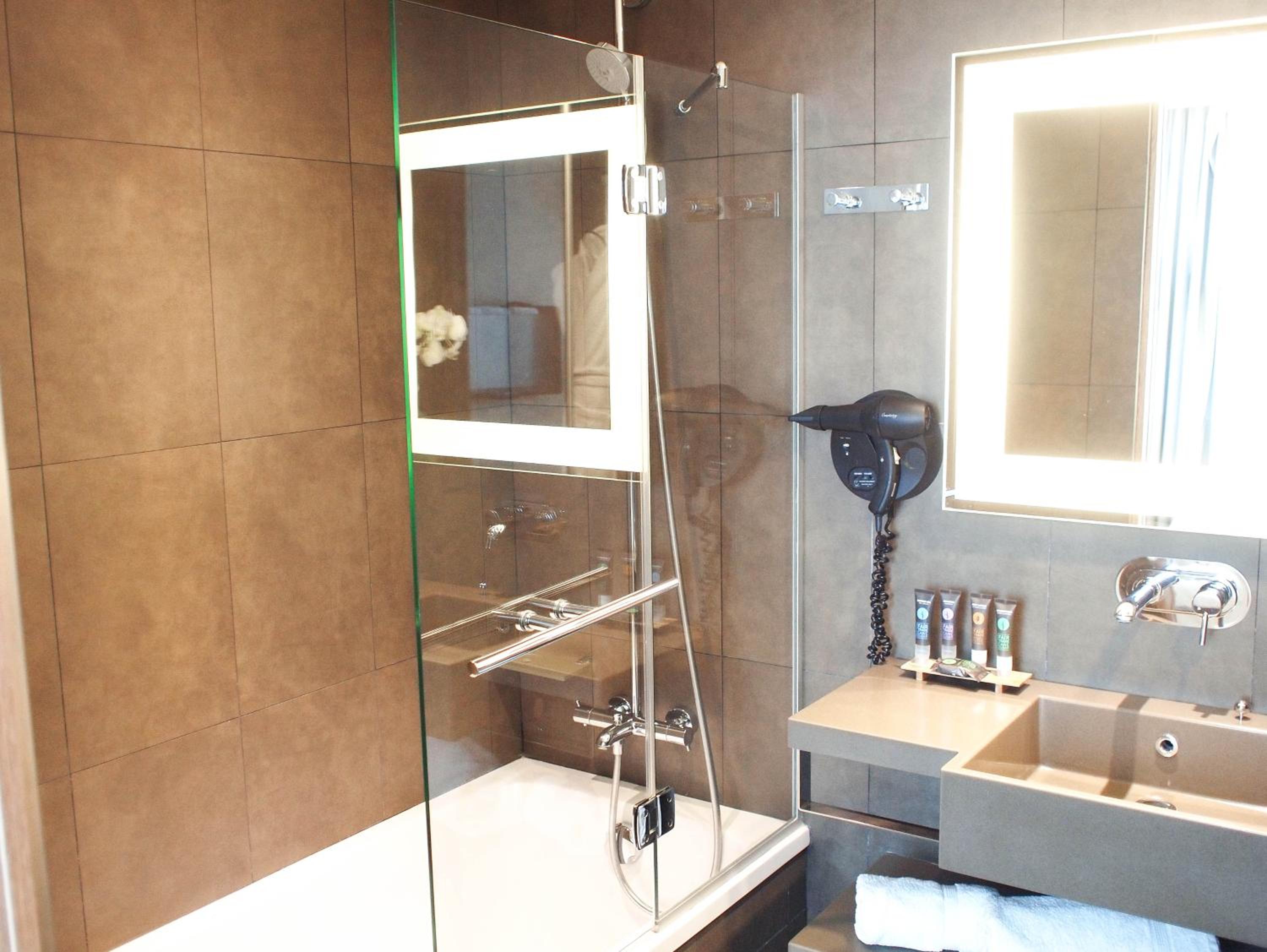 Two adjacents rooms photo 3