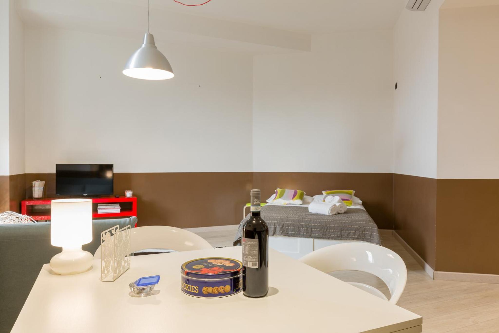 One-Bedroom Apartment