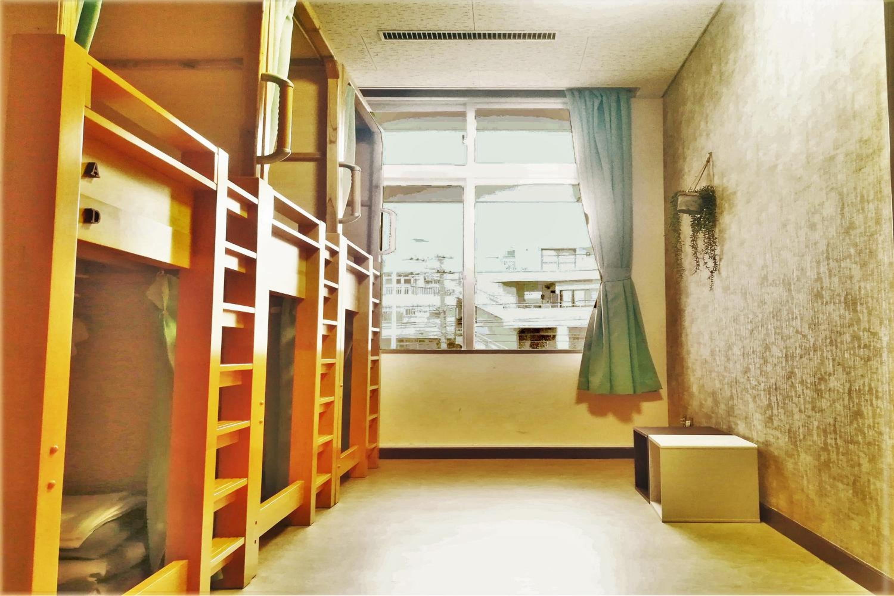 Group Room with Private Bathroom photo 2