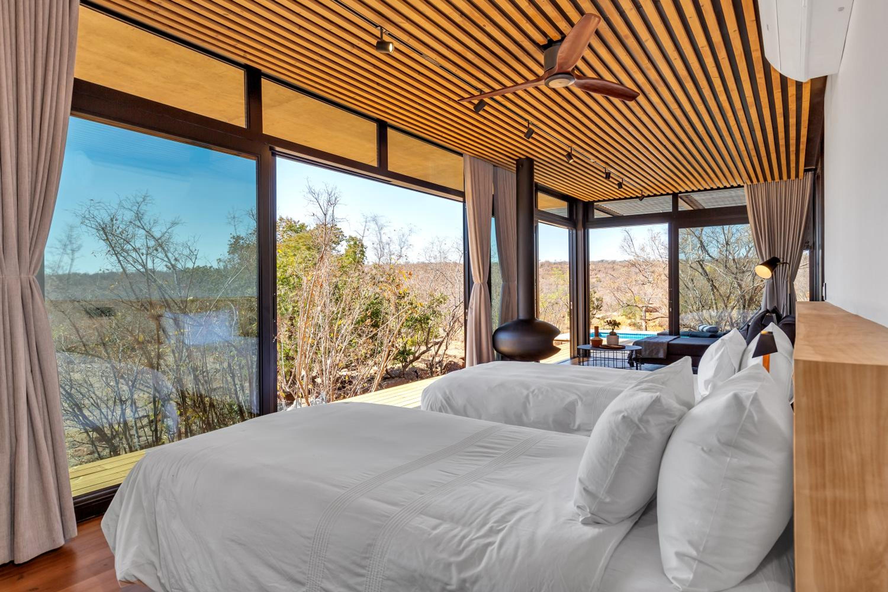 Luxury Suite photo 1