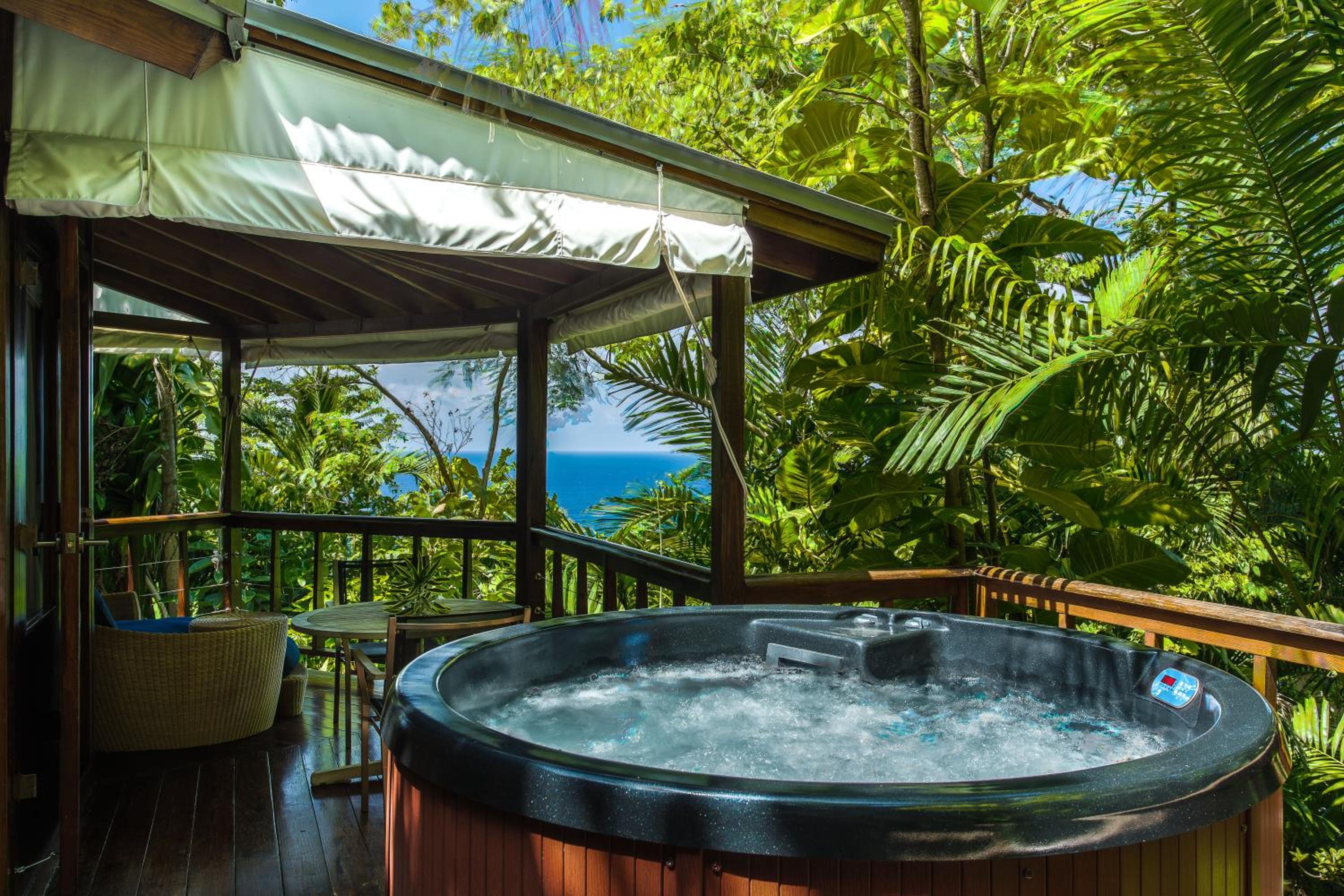 Cottage with Hot Tub