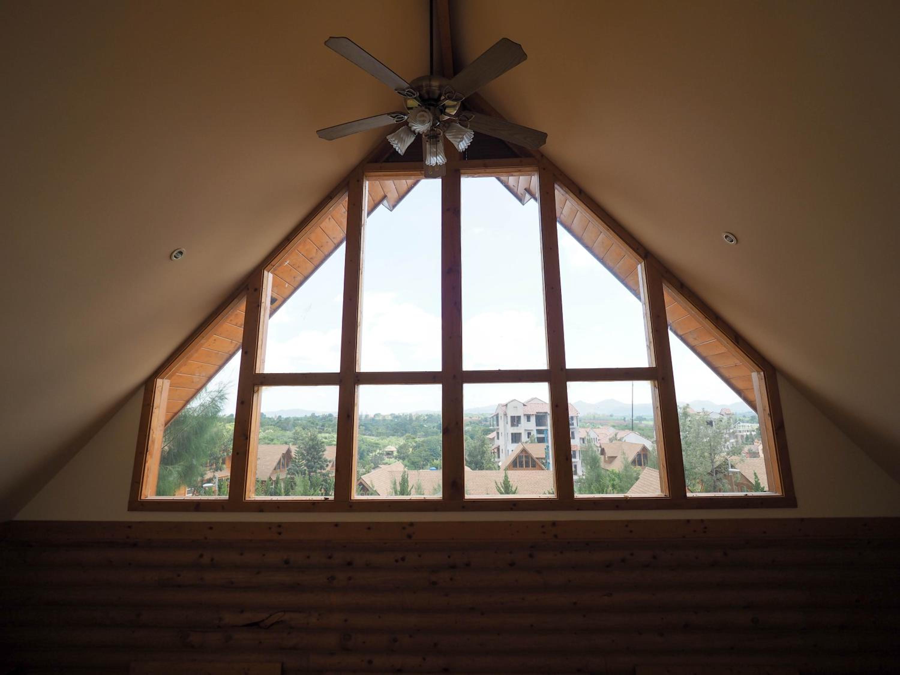 Four-Bedroom House - Photo 26
