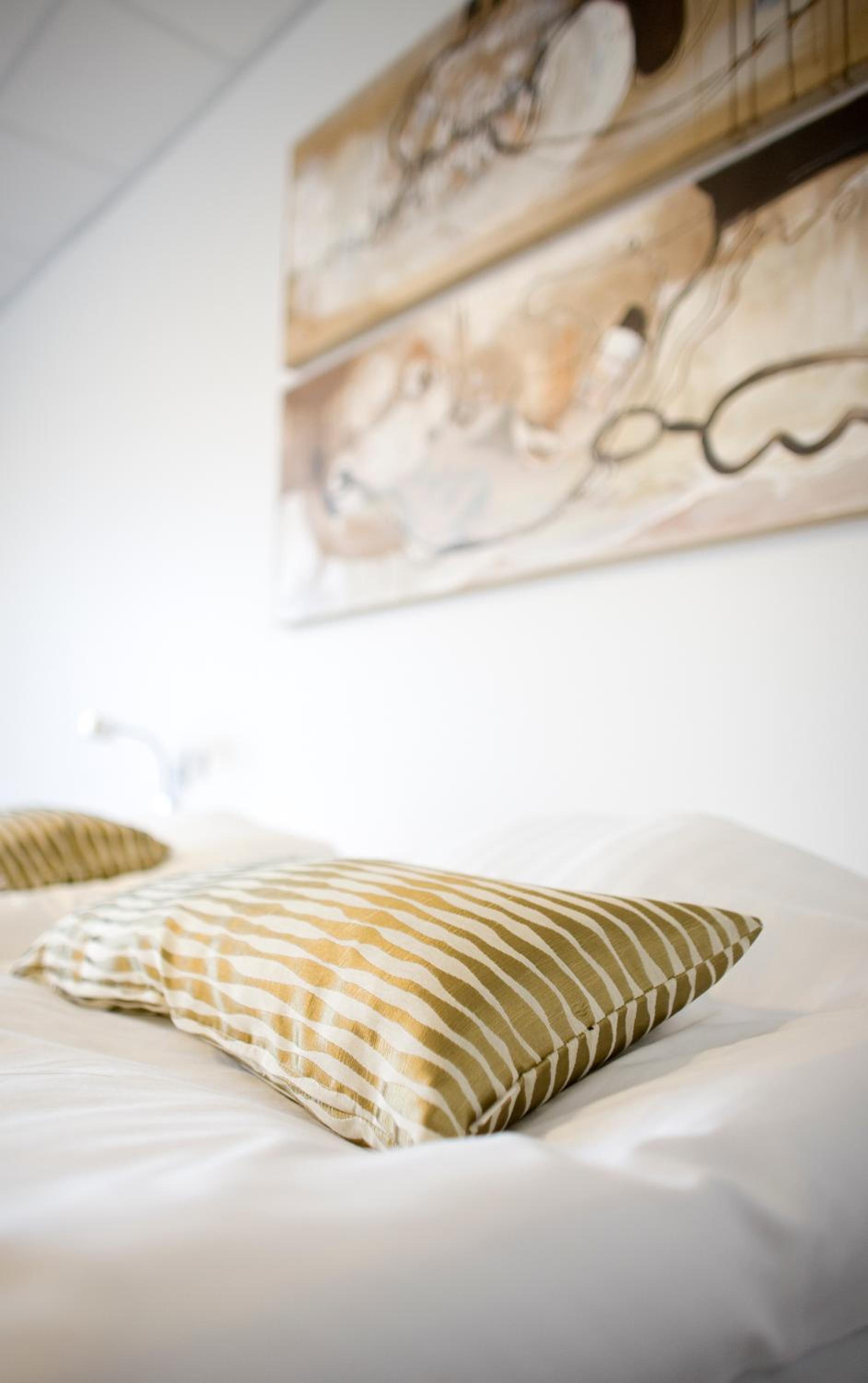Double or Twin Room - Photo 3