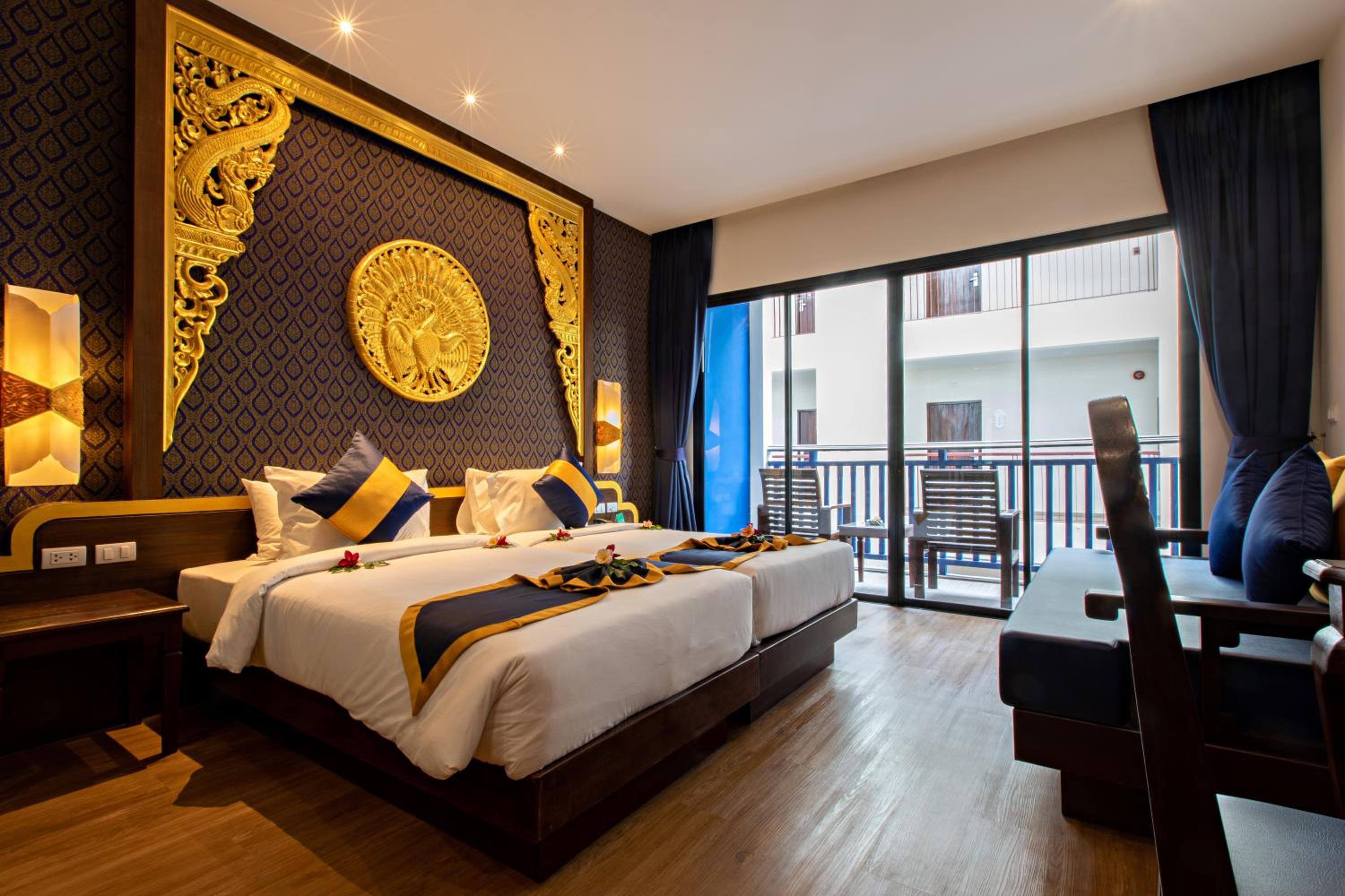Relax in elegance and comfort with stunning decor!