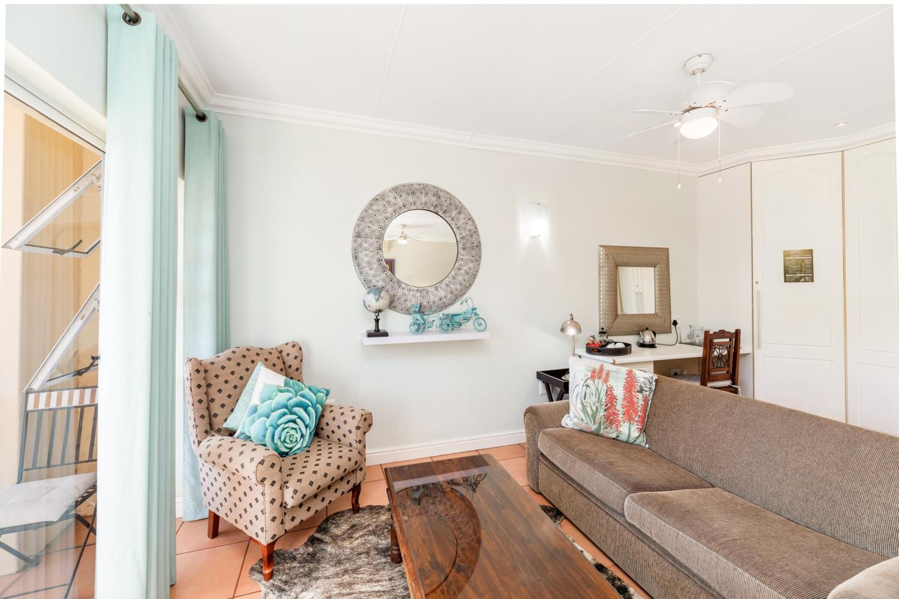 Superior King Room photo 3