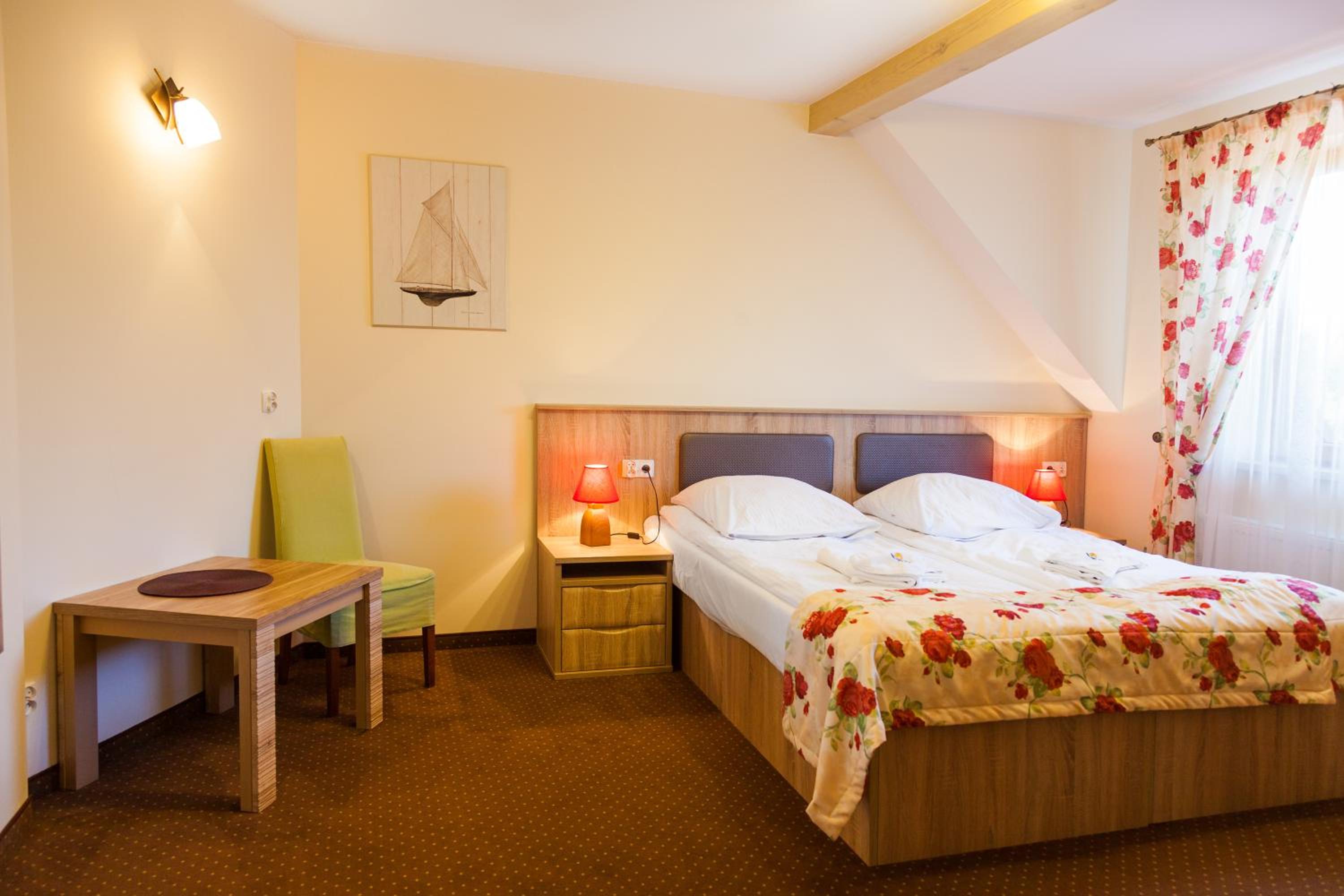 Double Room with Two Double Beds photo 3