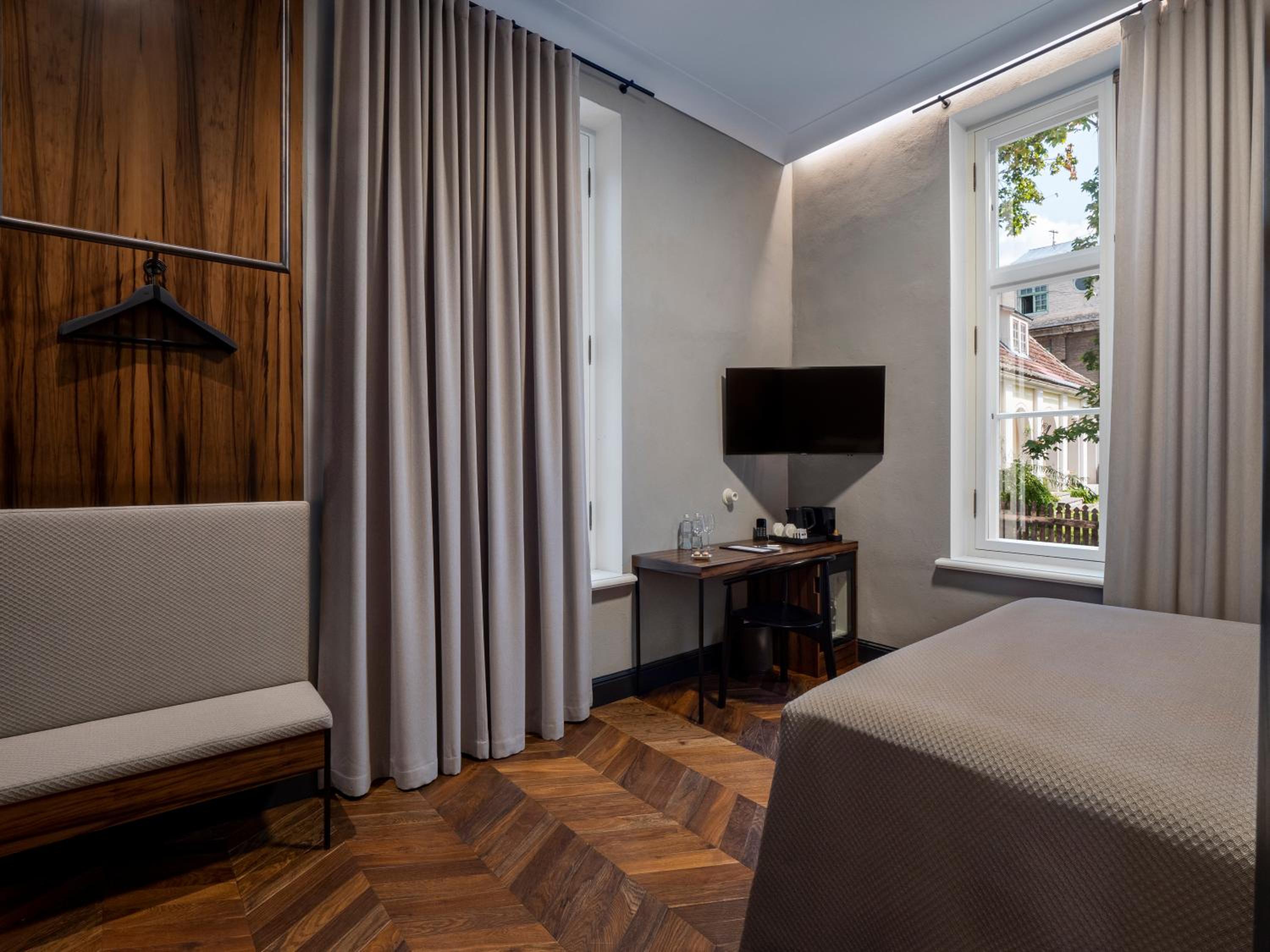 Superior Double Room - Photo 2