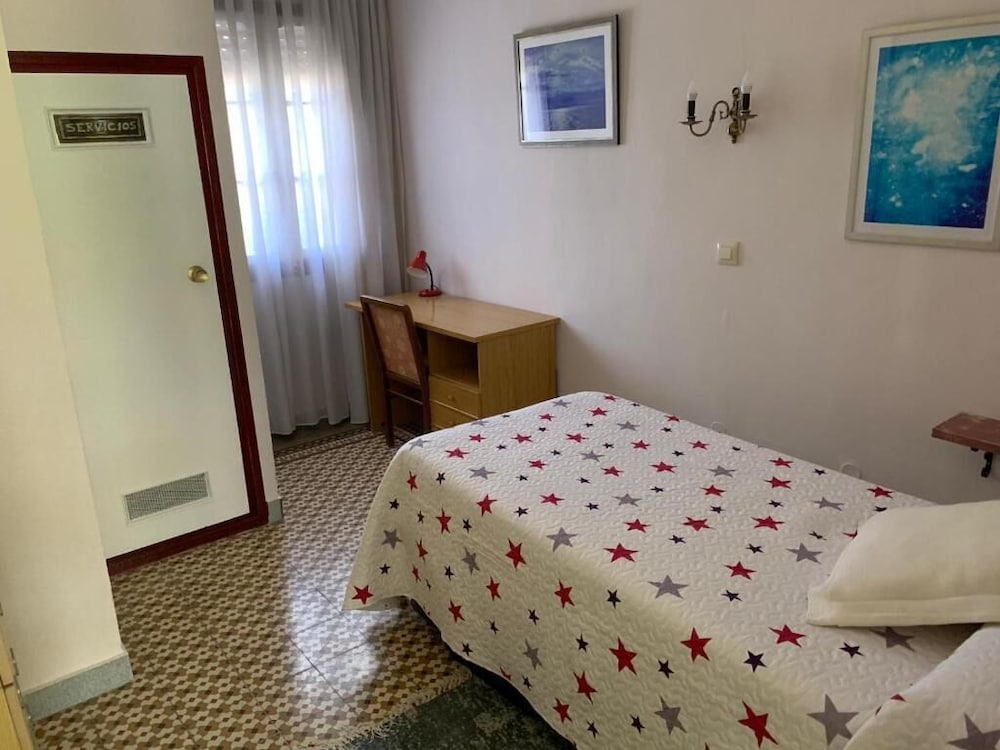 Basic Single Room