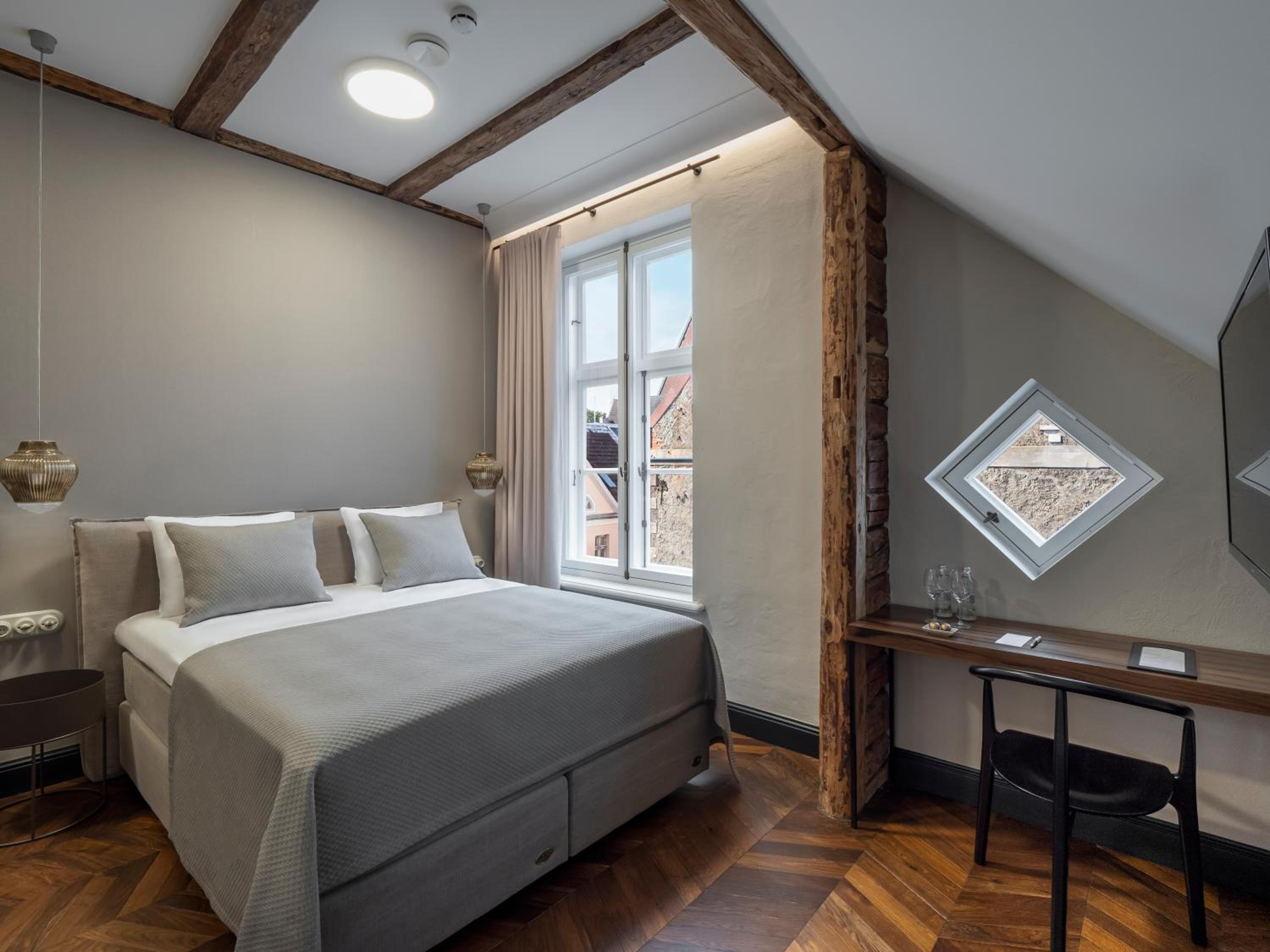 Deluxe Double Room - Photo 1