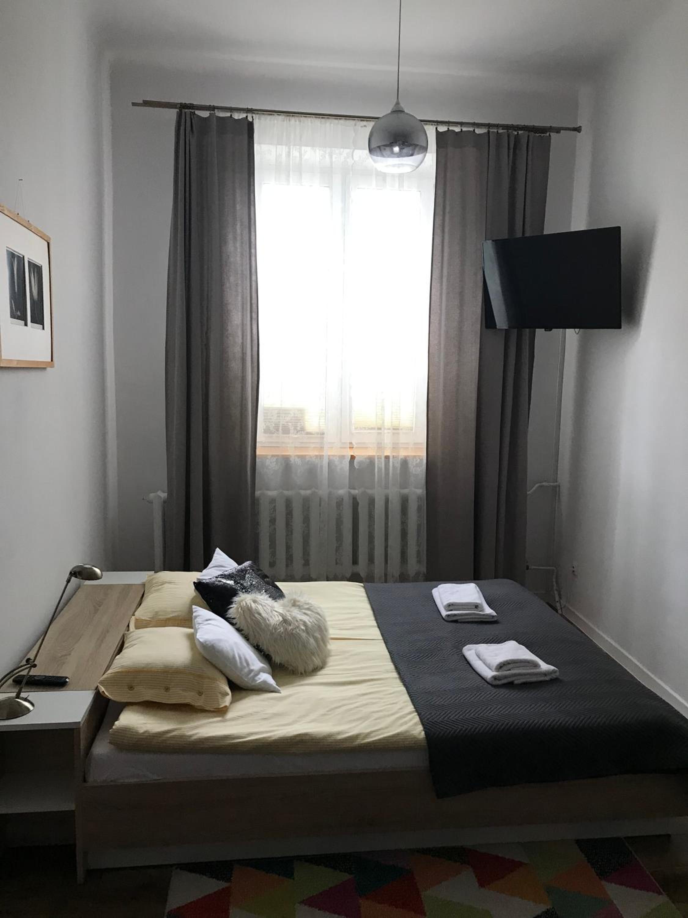 Apartment - Photo 2