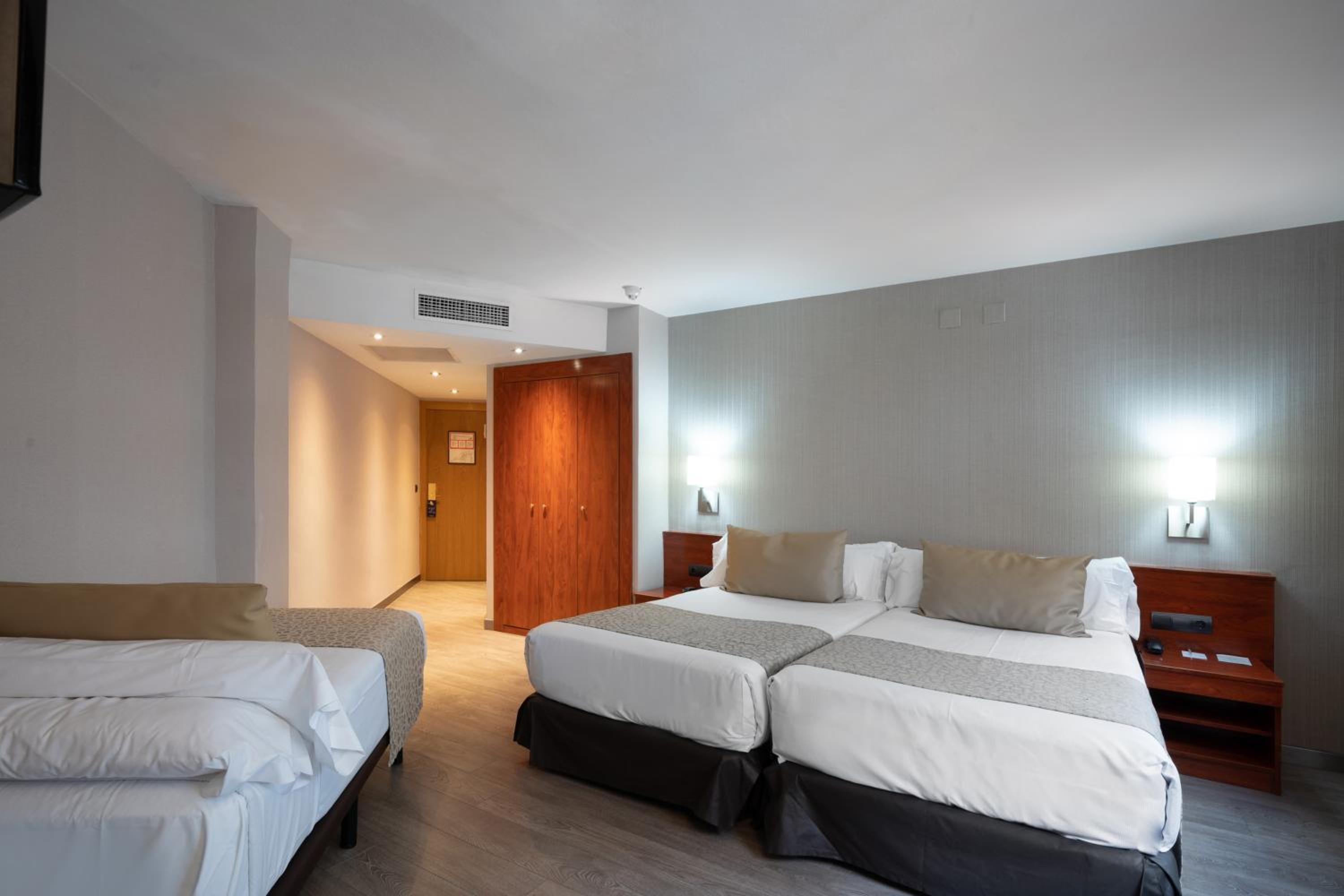 Habitación Triple (3 Adultos)