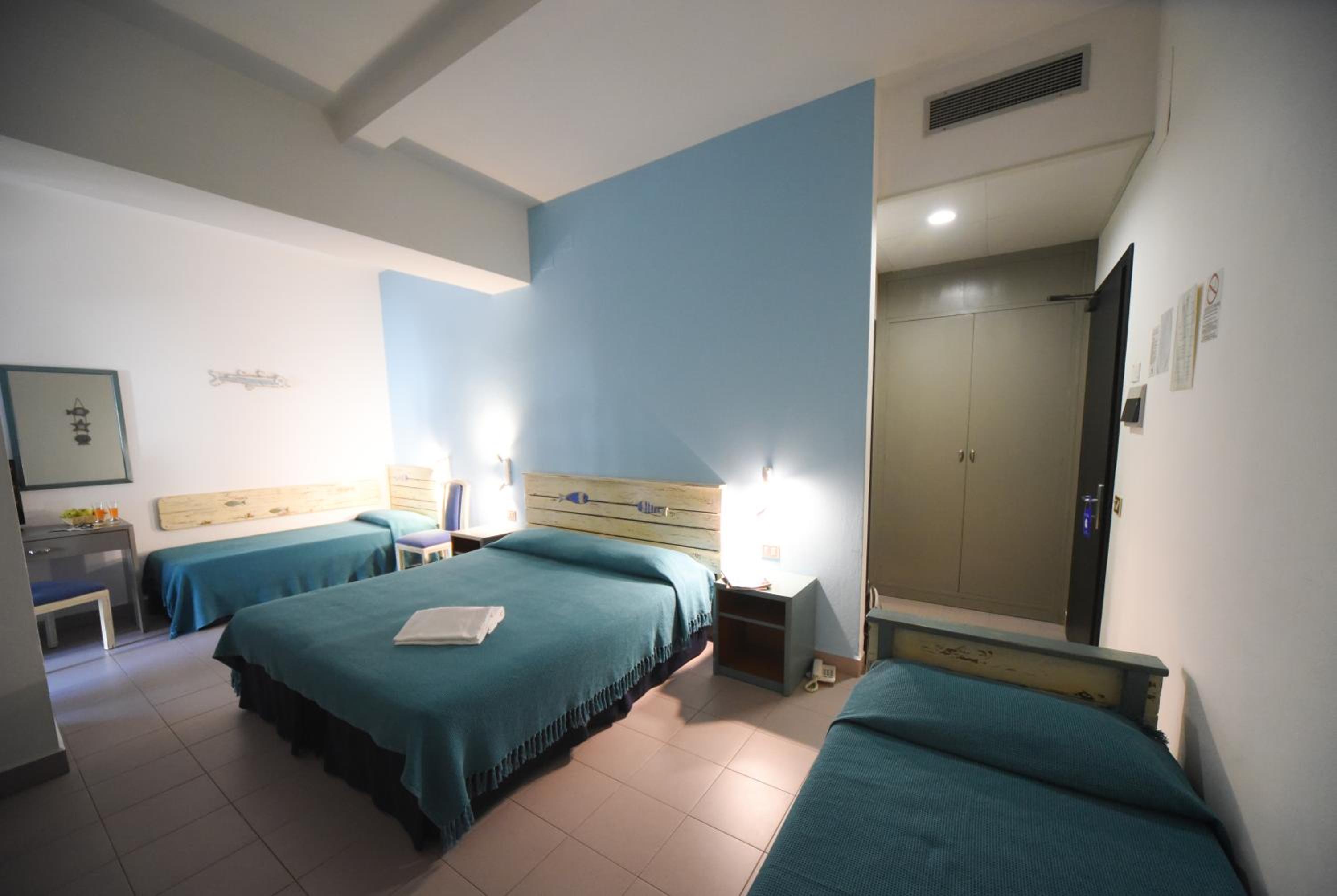 Quadruple Room photo 1