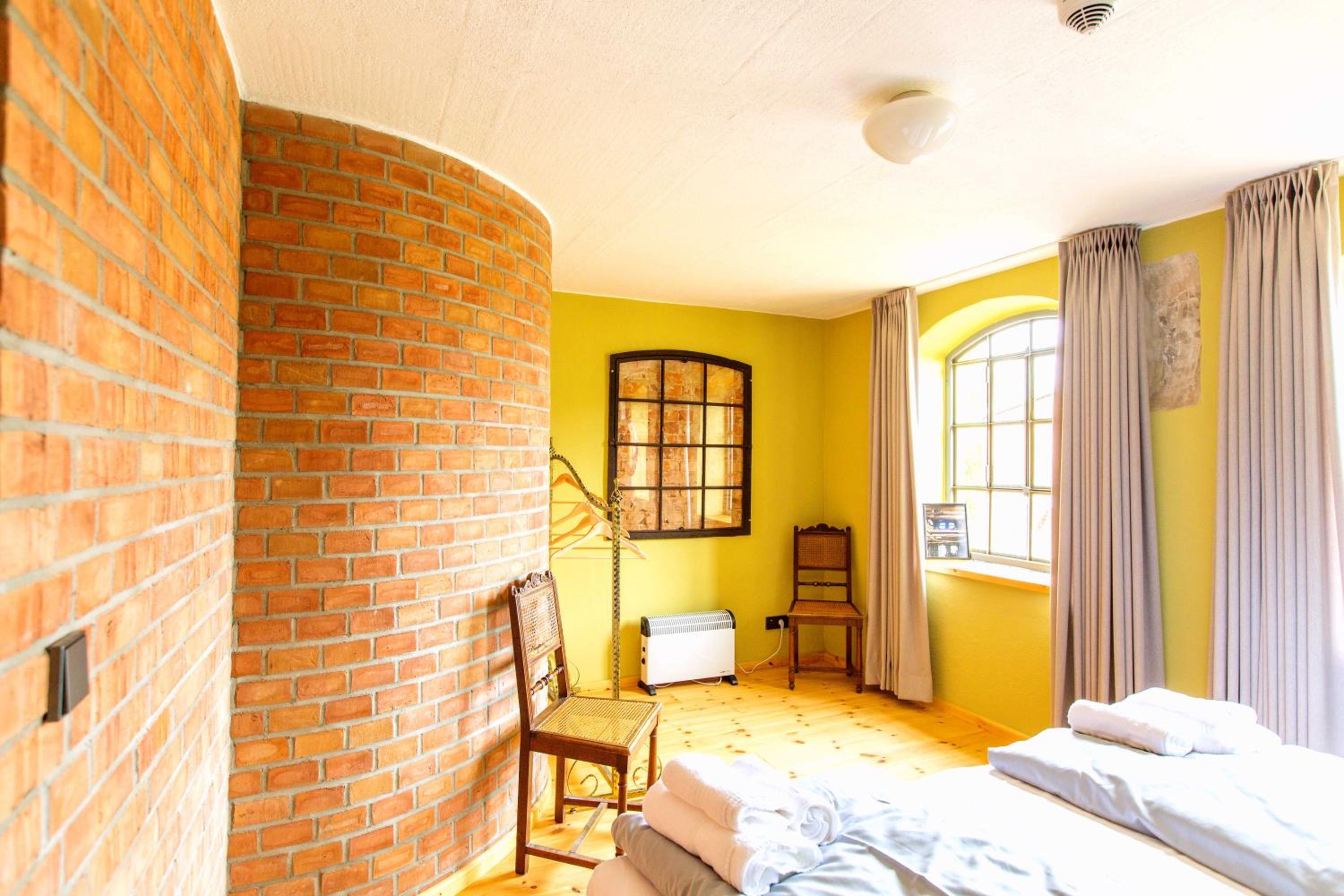 Apartment with Balcony photo 2