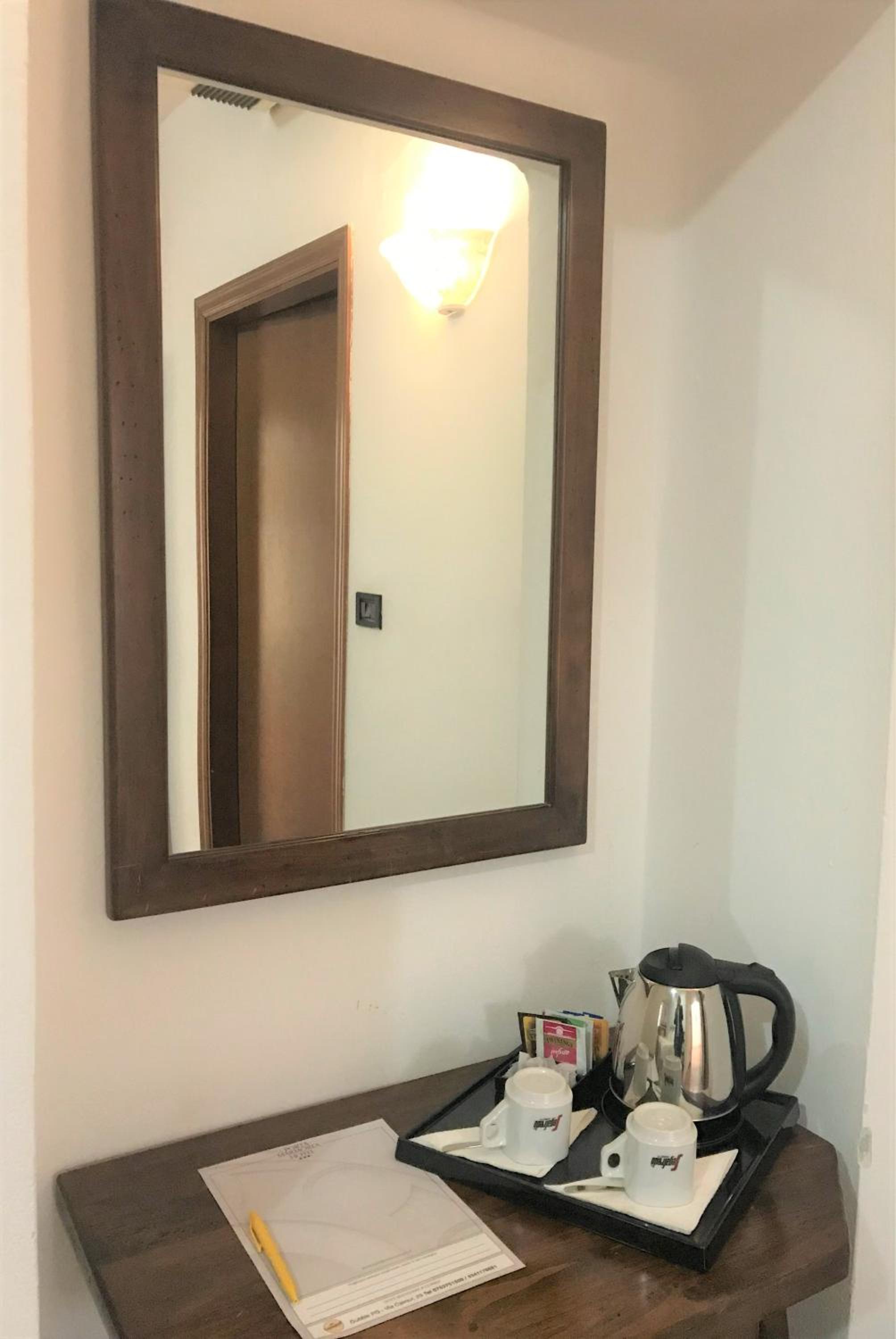 Economy Triple Room photo 3