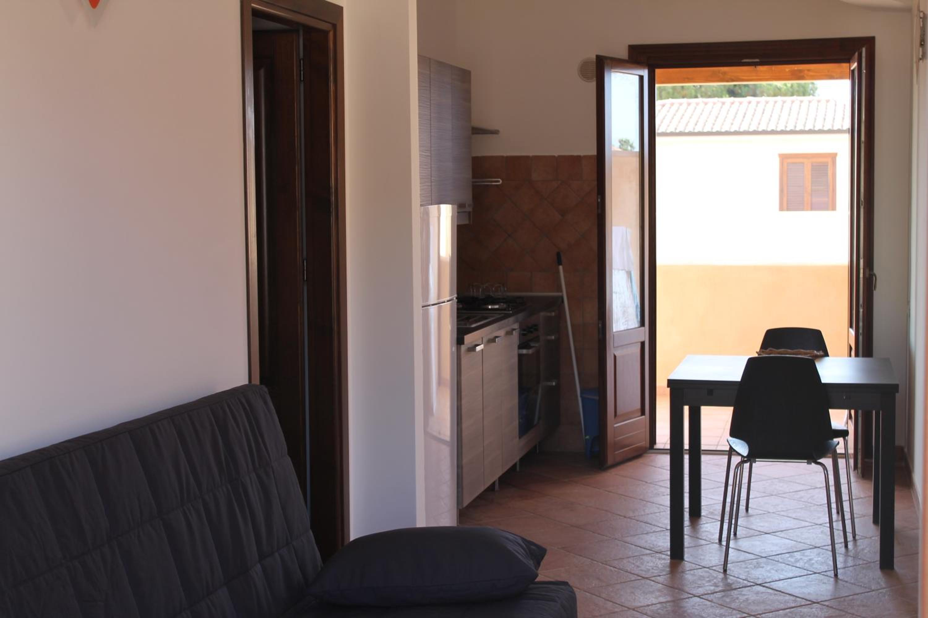 One-Bedroom Apartment with Balcony - Photo 16