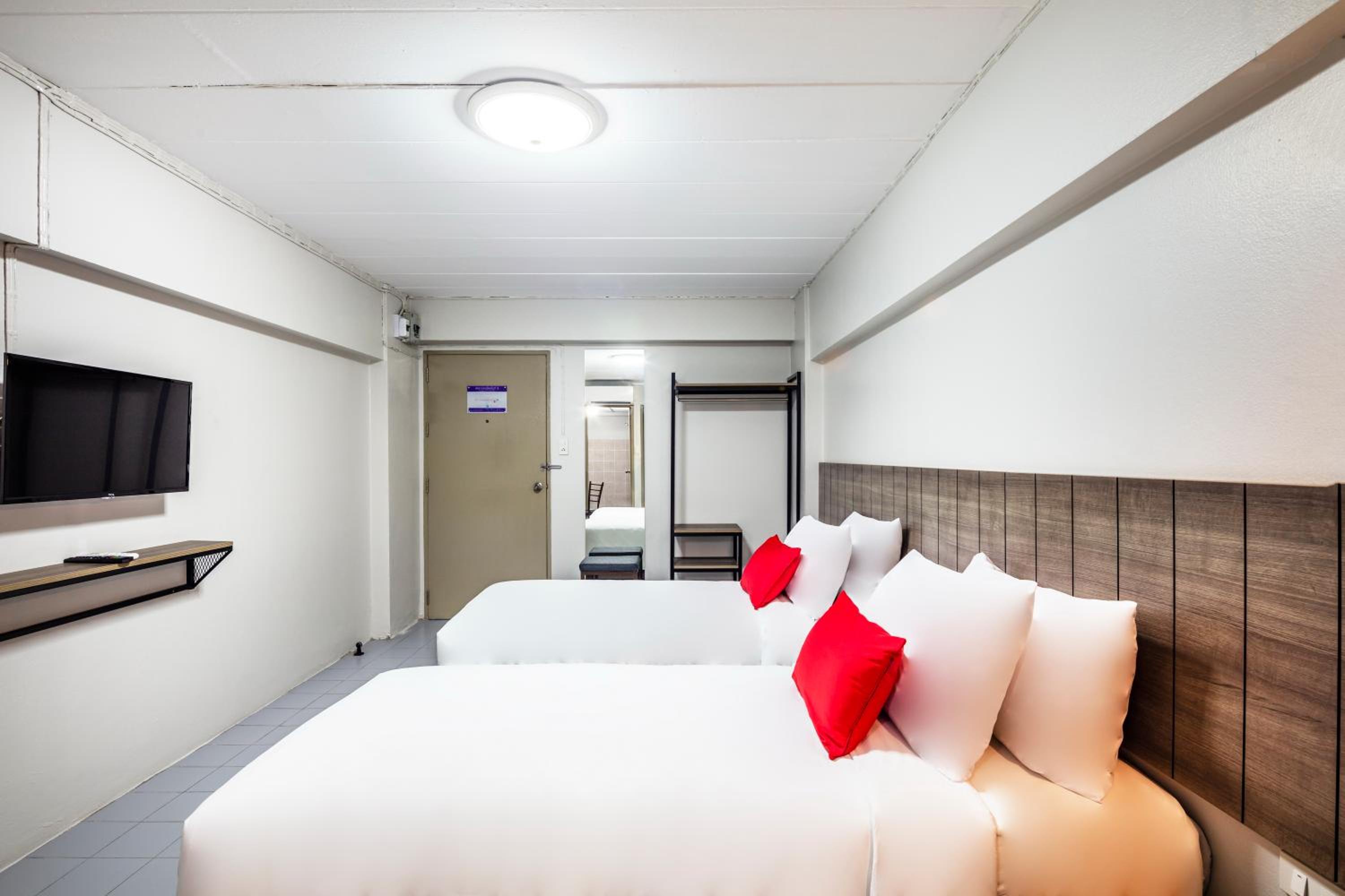 Standard Twin Room photo 2
