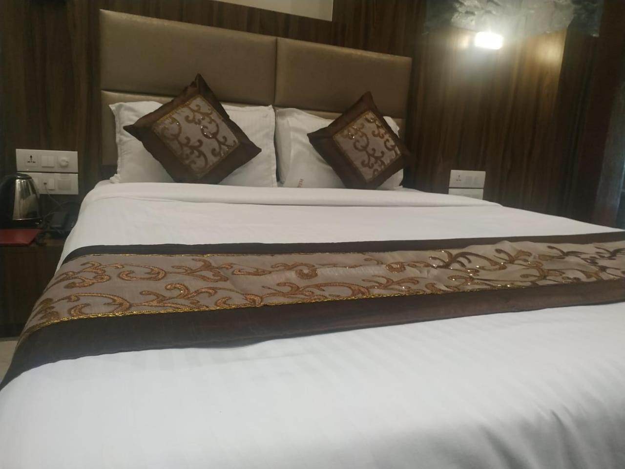 Deluxe Double Room - Photo 1