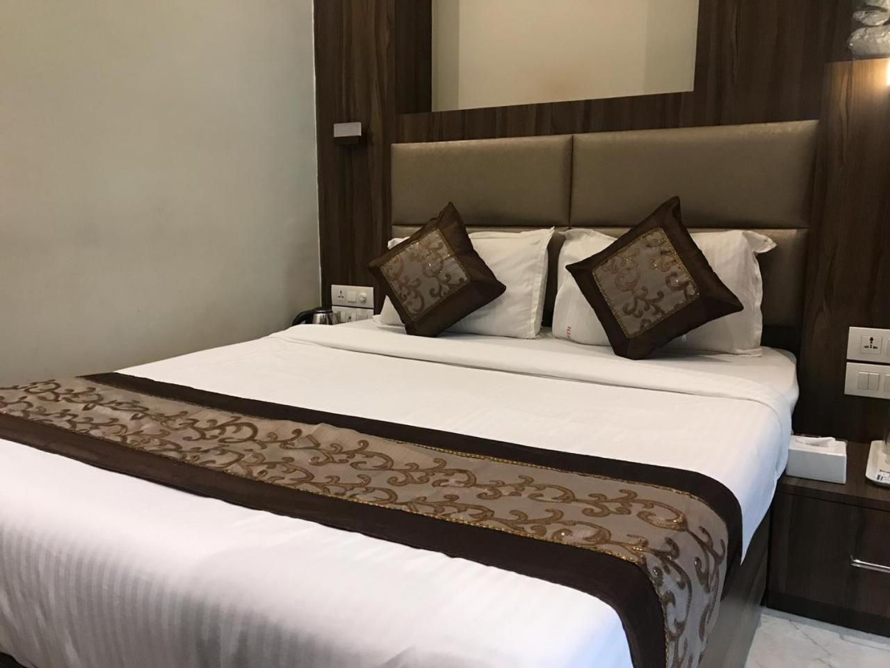 Deluxe Double Room - Photo 2
