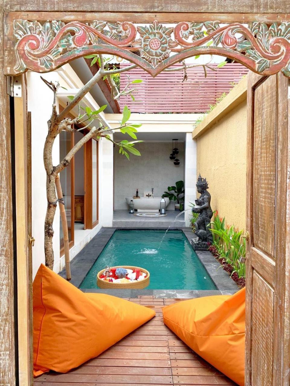 Junior Suite with Private Pool - Photo 7