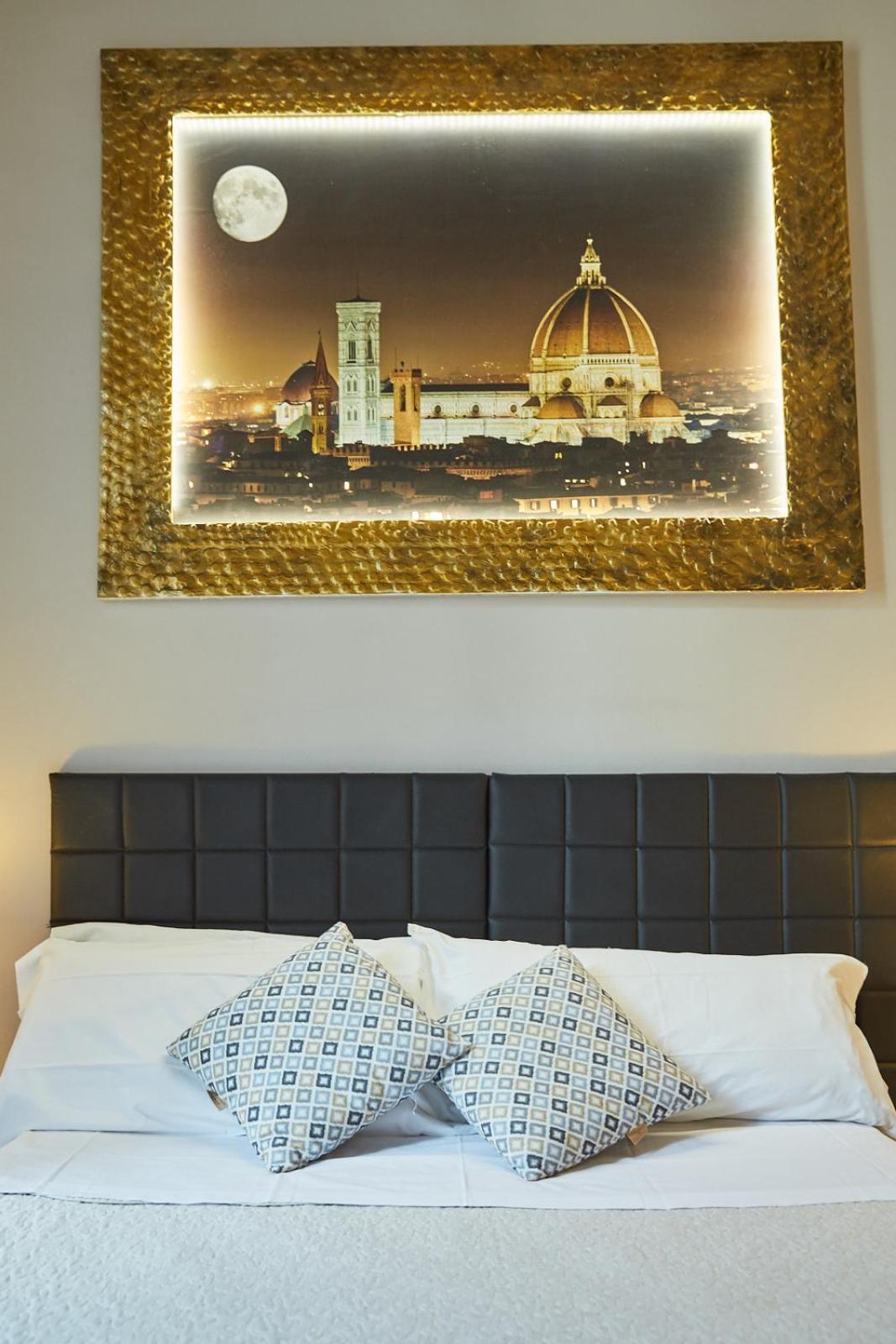 Economy Double Room photo 1