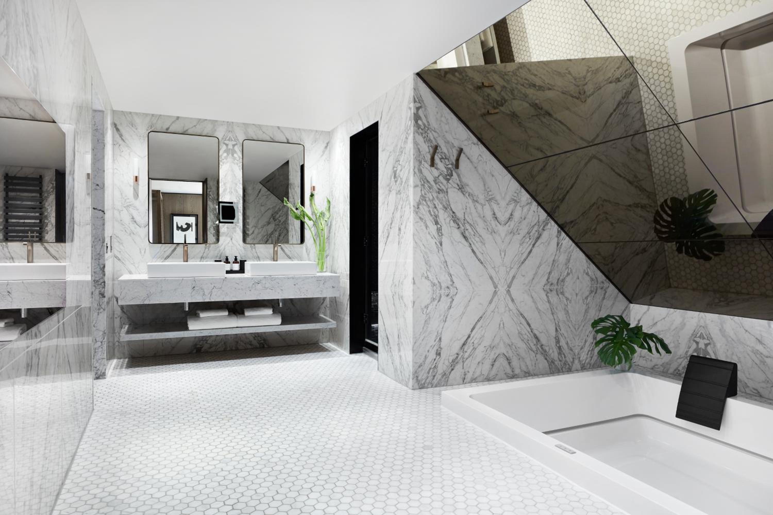 Penthouse Suite photo 2