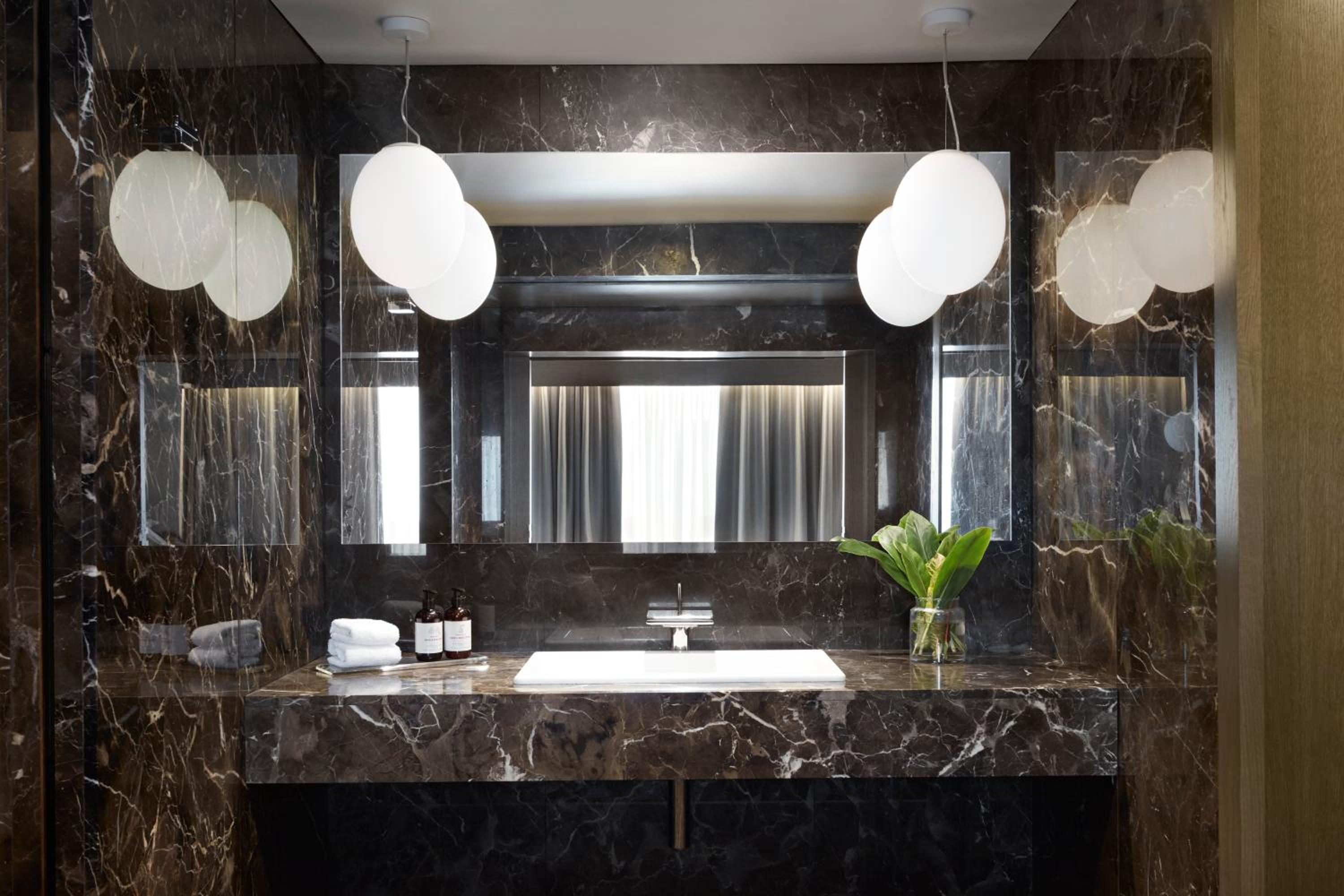Premium Room - Photo 4