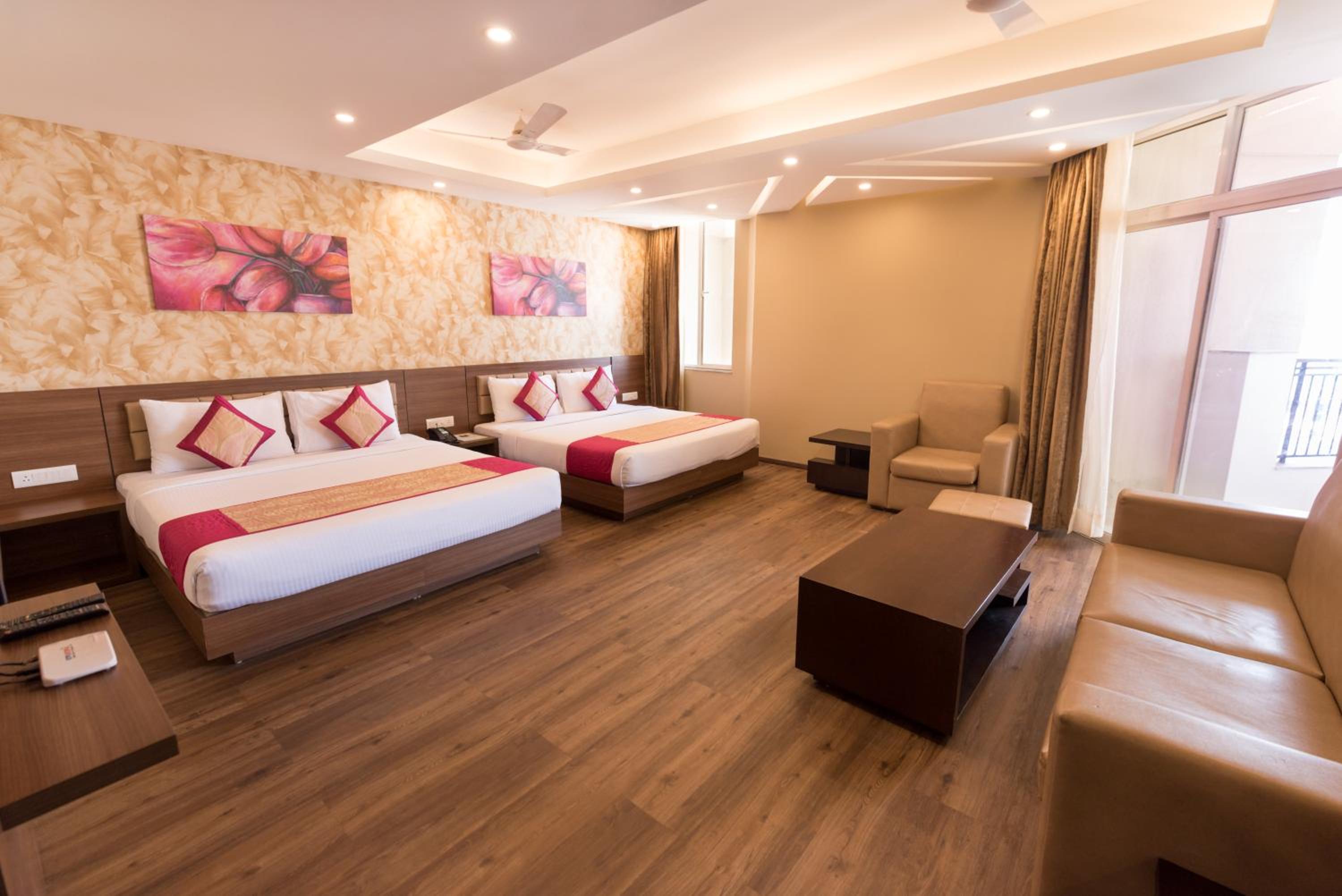 Family Room photo 1