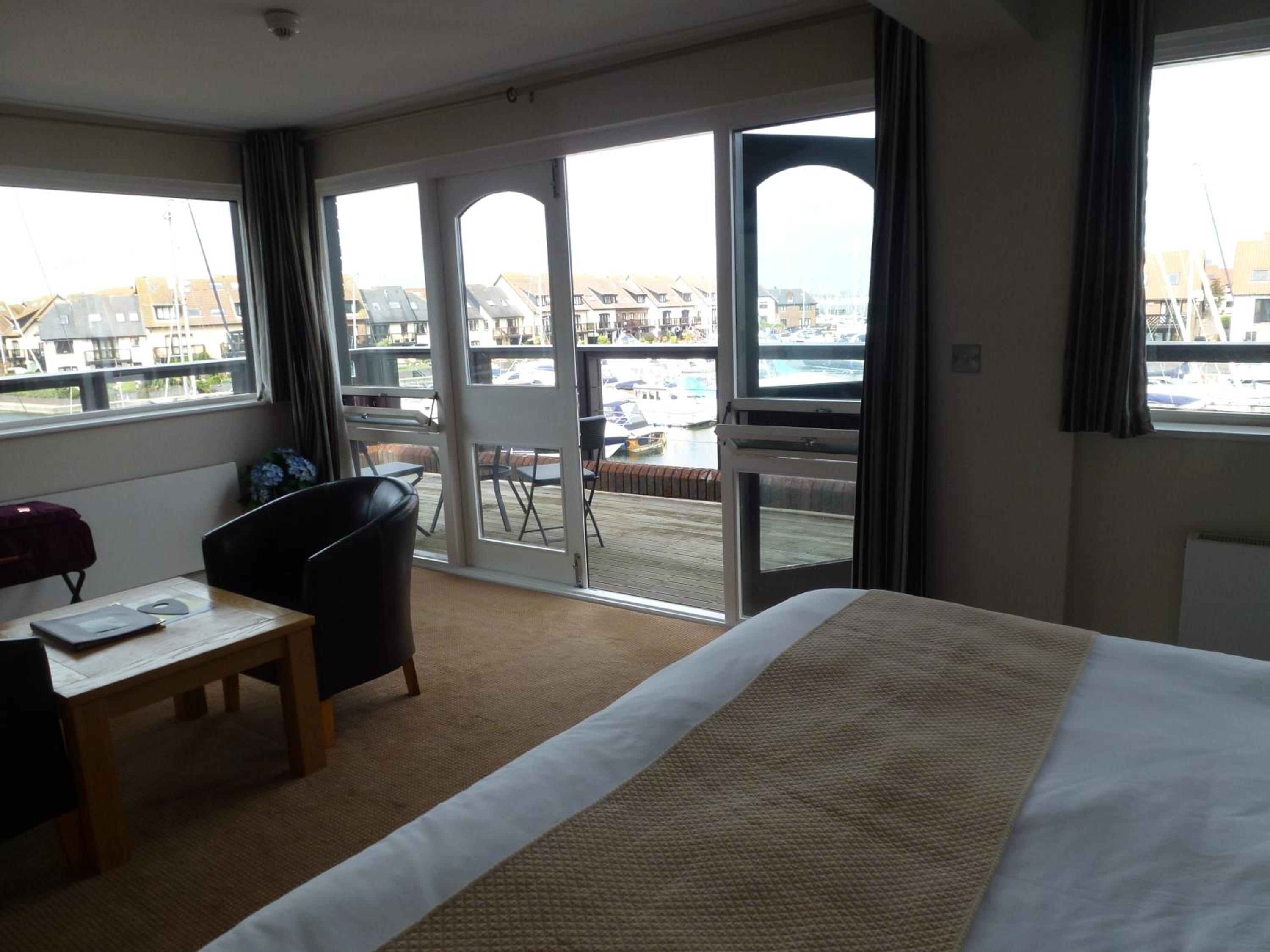 Deluxe Double or Twin Room with Balcony photo 3