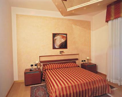 Superior Deluxe Double or Twin Room  - Photo 4