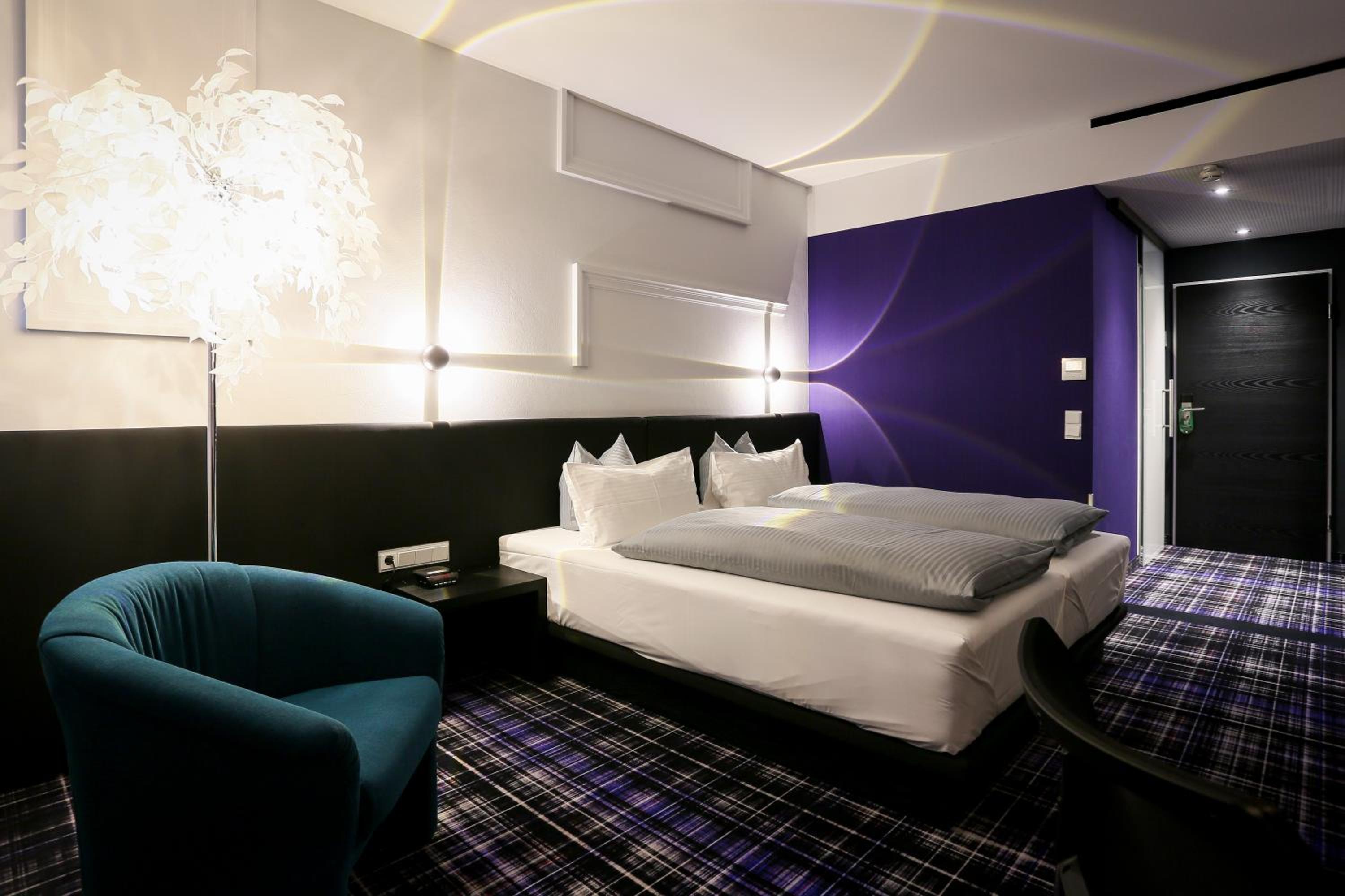 Deluxe Double Room - Photo 8