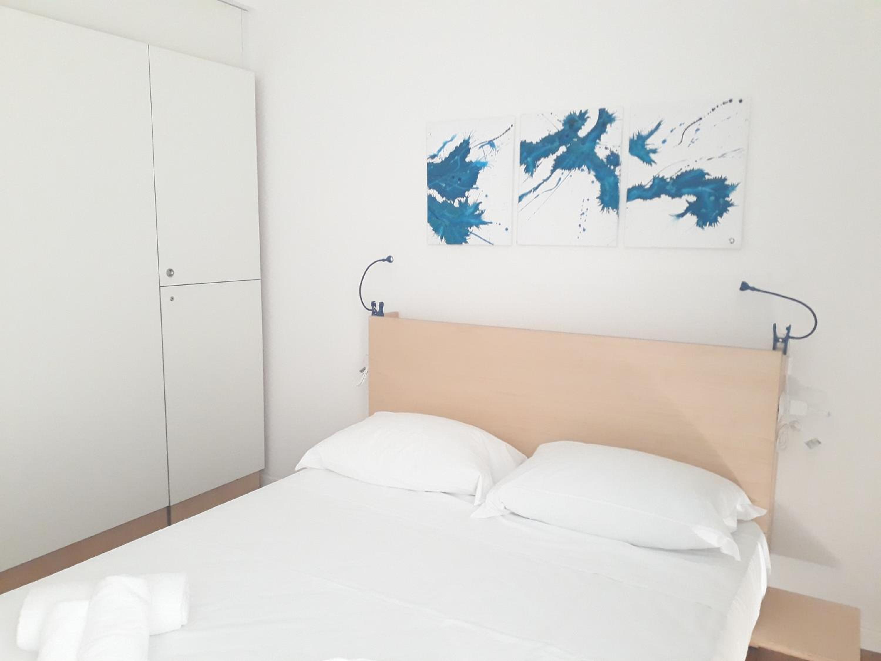 Double Room with Balcony - Photo 1