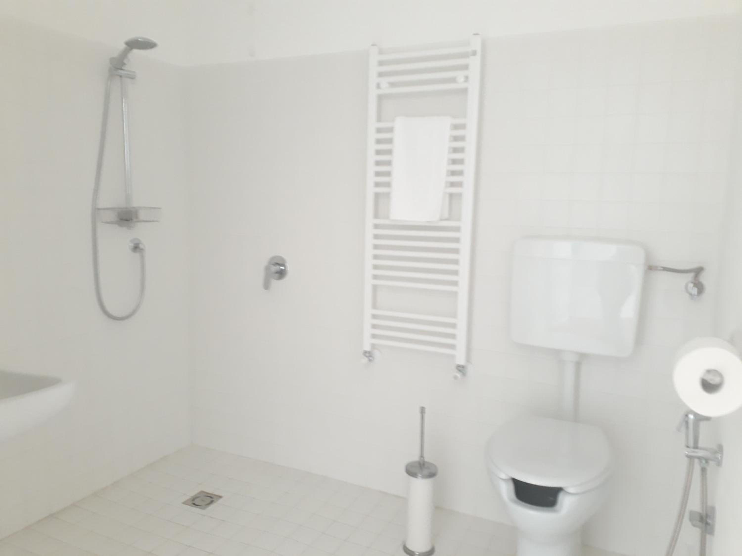Double Room - Disability Access photo 2