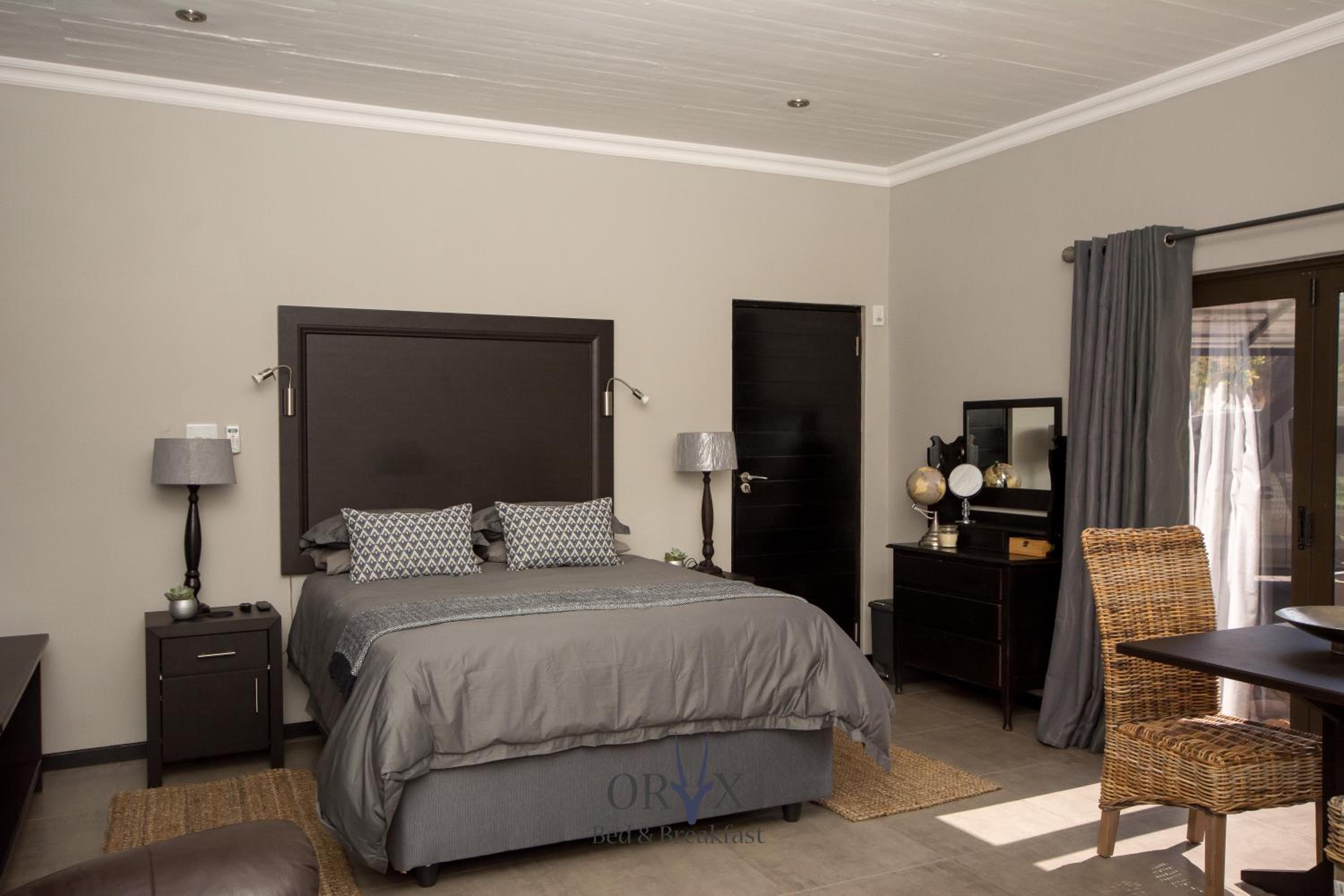 Deluxe Queen Room - Photo 1