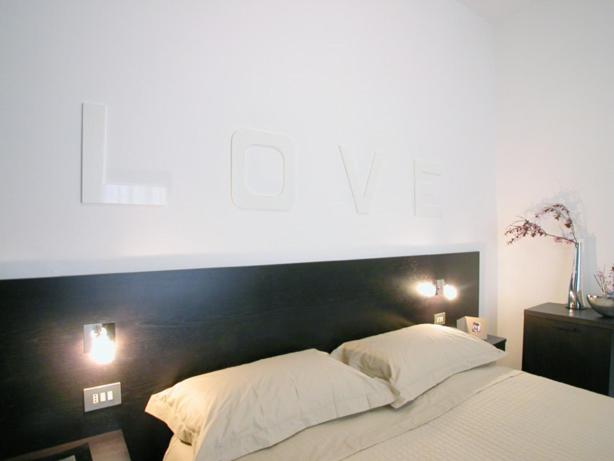 Standard Twin Room - Photo 17