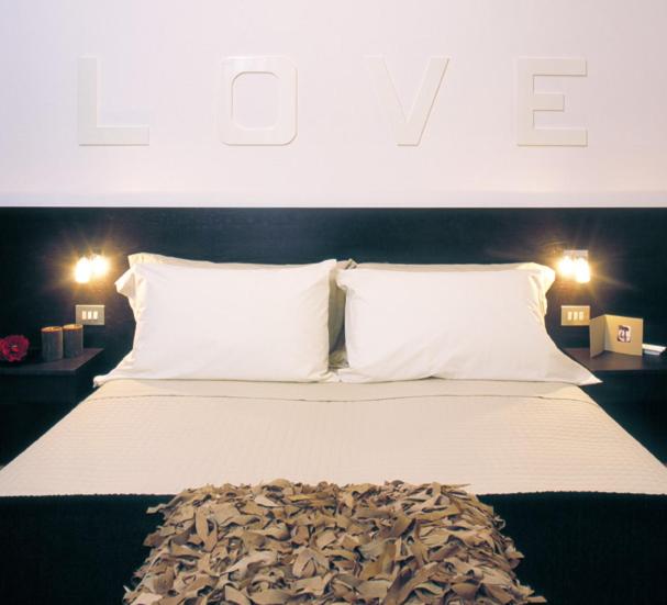 Standard Twin Room - Photo 18