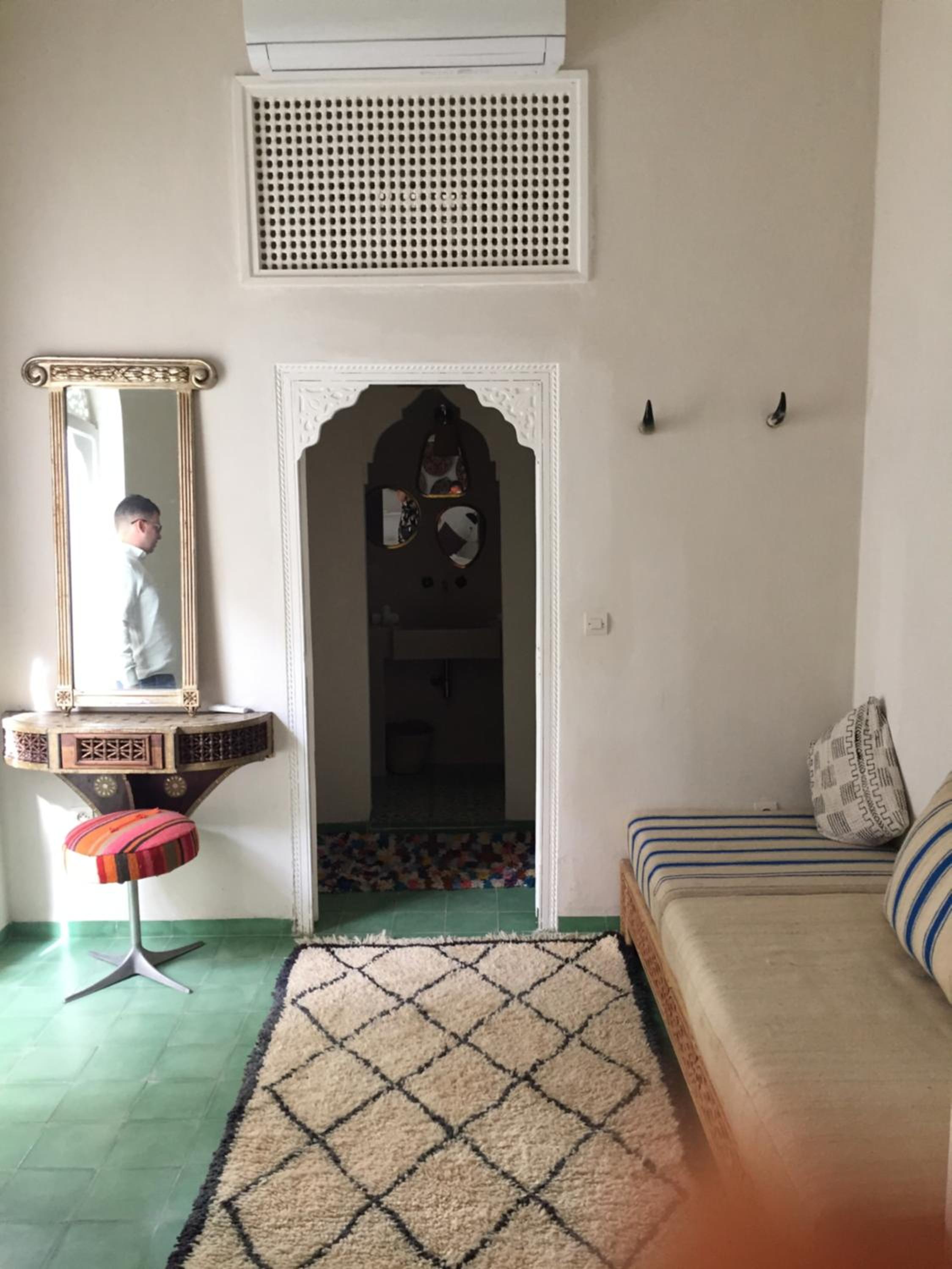 Villa - Photo 2