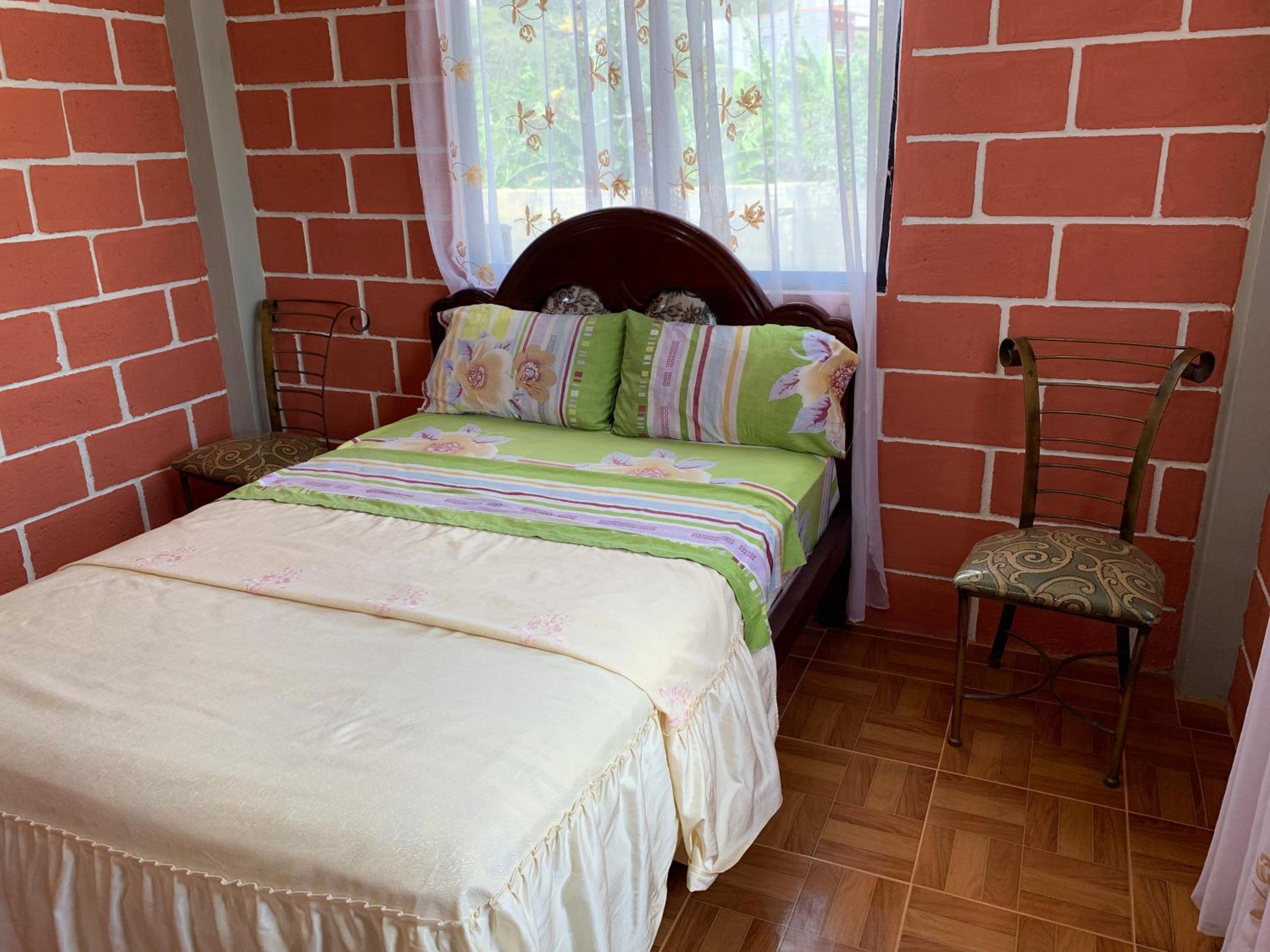 Double Room with Shared Bathroom photo 3