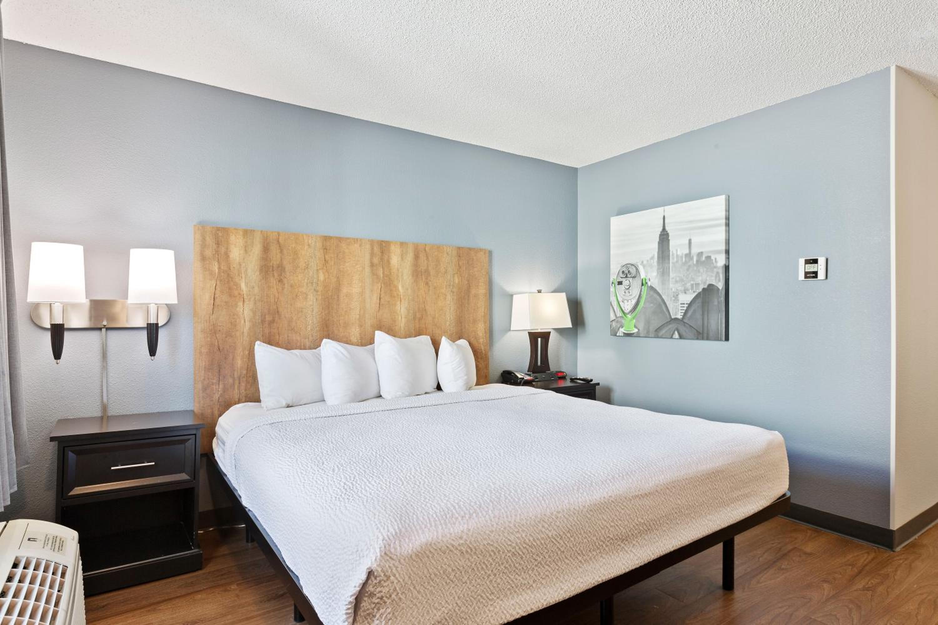 Studio with 1 King Bed - Disability Access - Non-Smoking - Photo 6