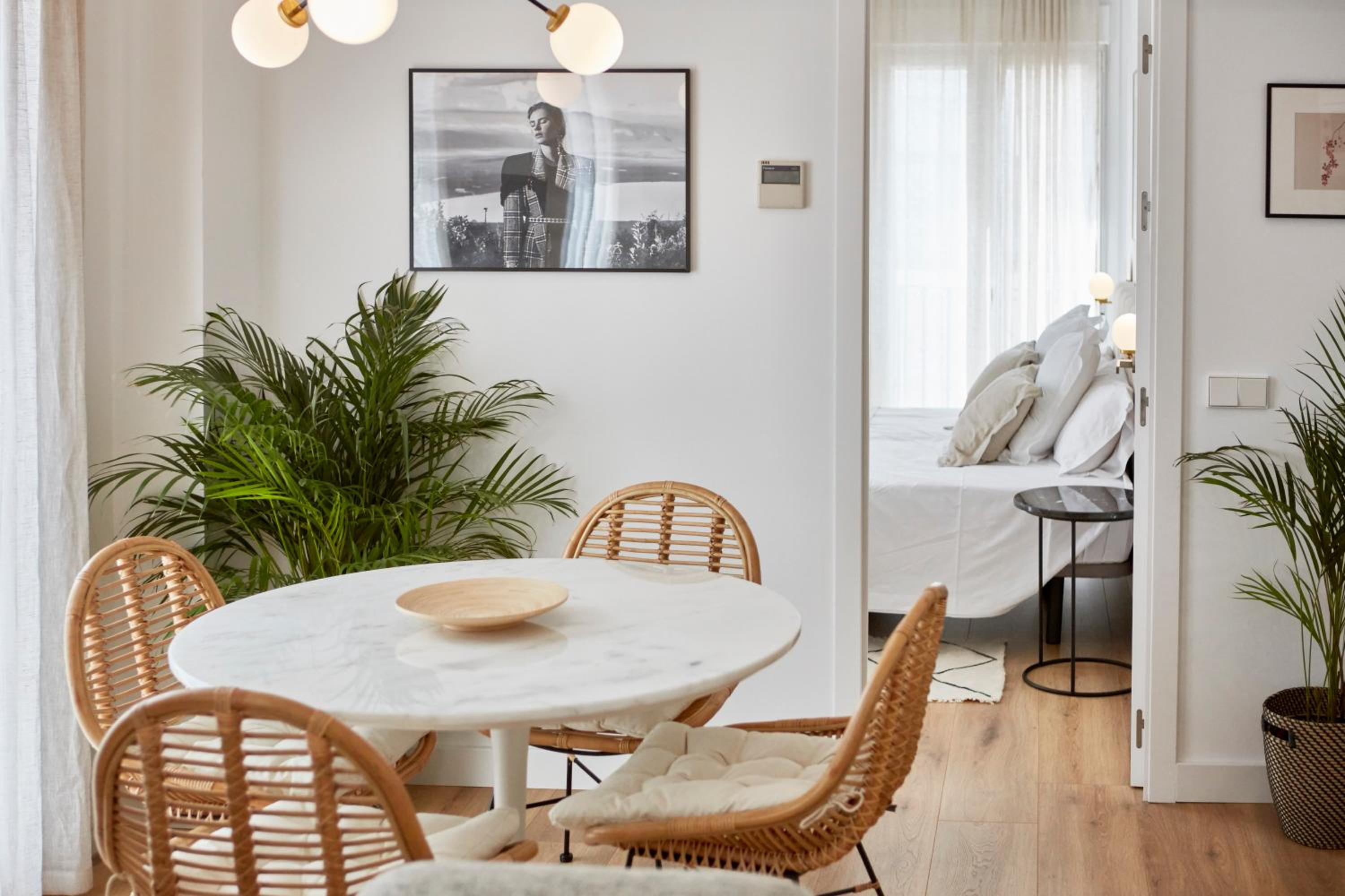 One-Bedroom Apartment - Photo 1