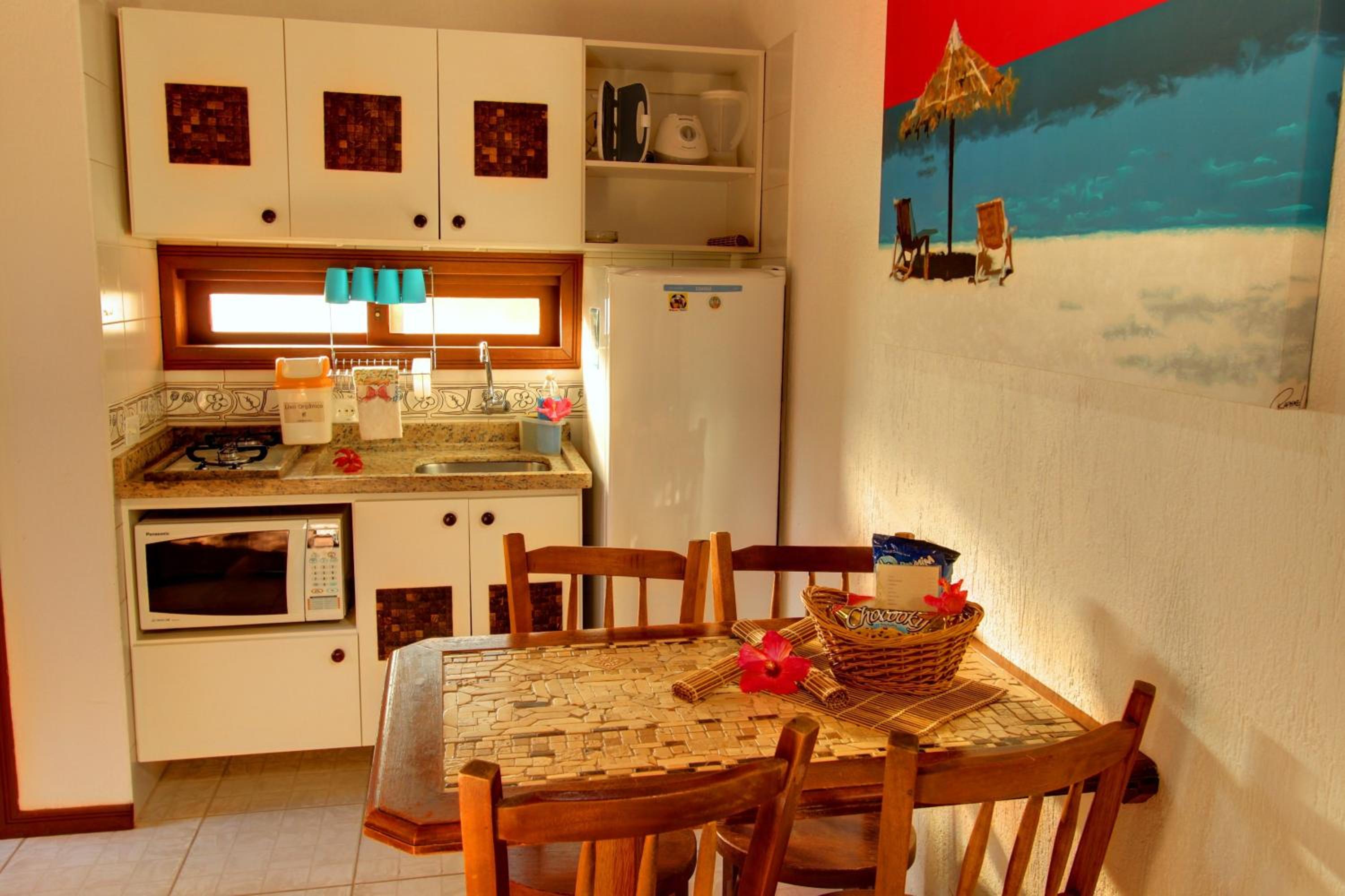 Suite - Photo 11
